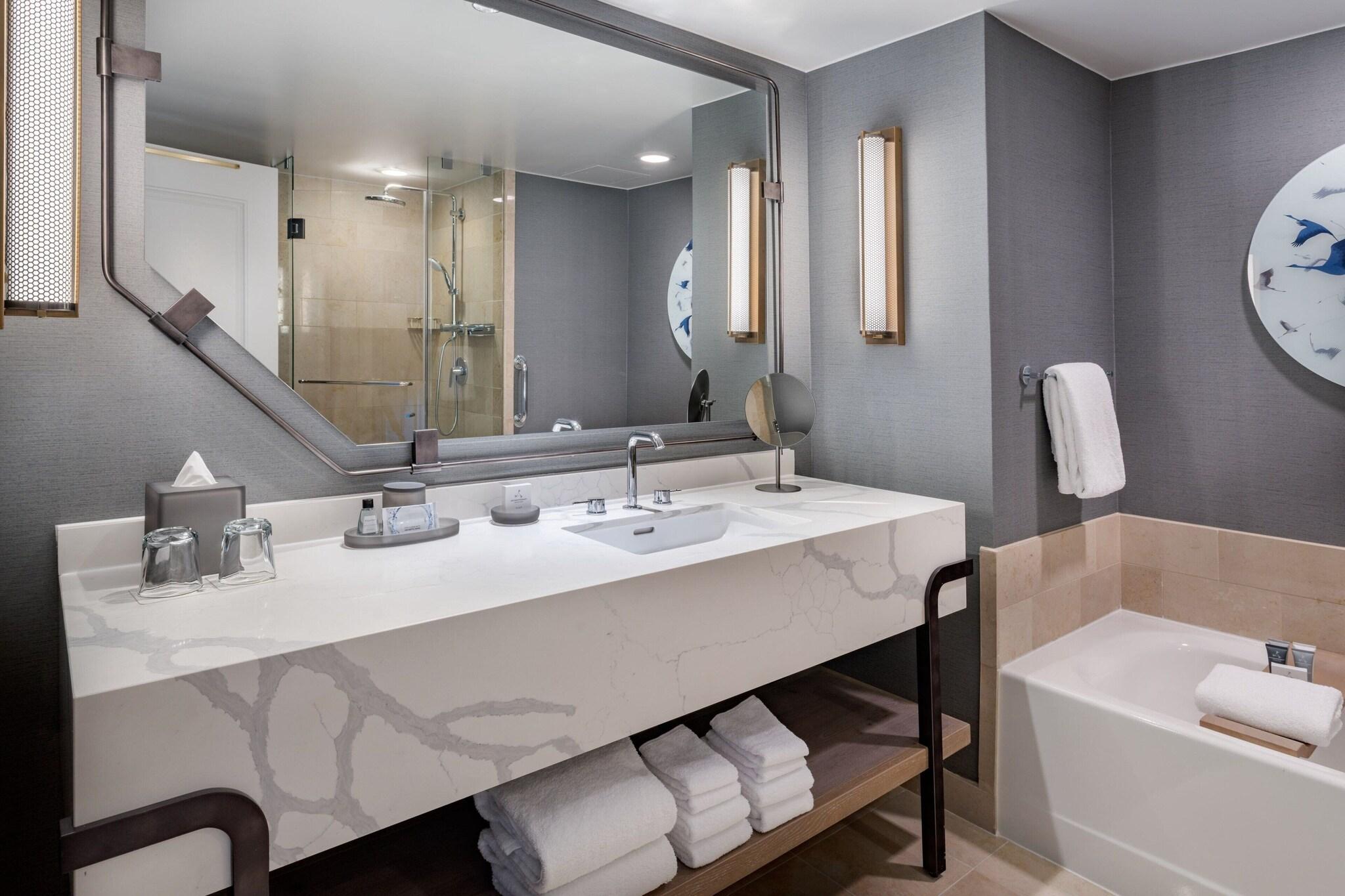 Double Accessible with Views