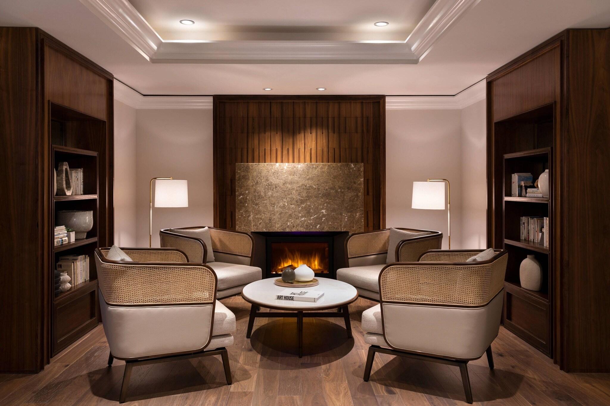 Room Club Two Queen Beds