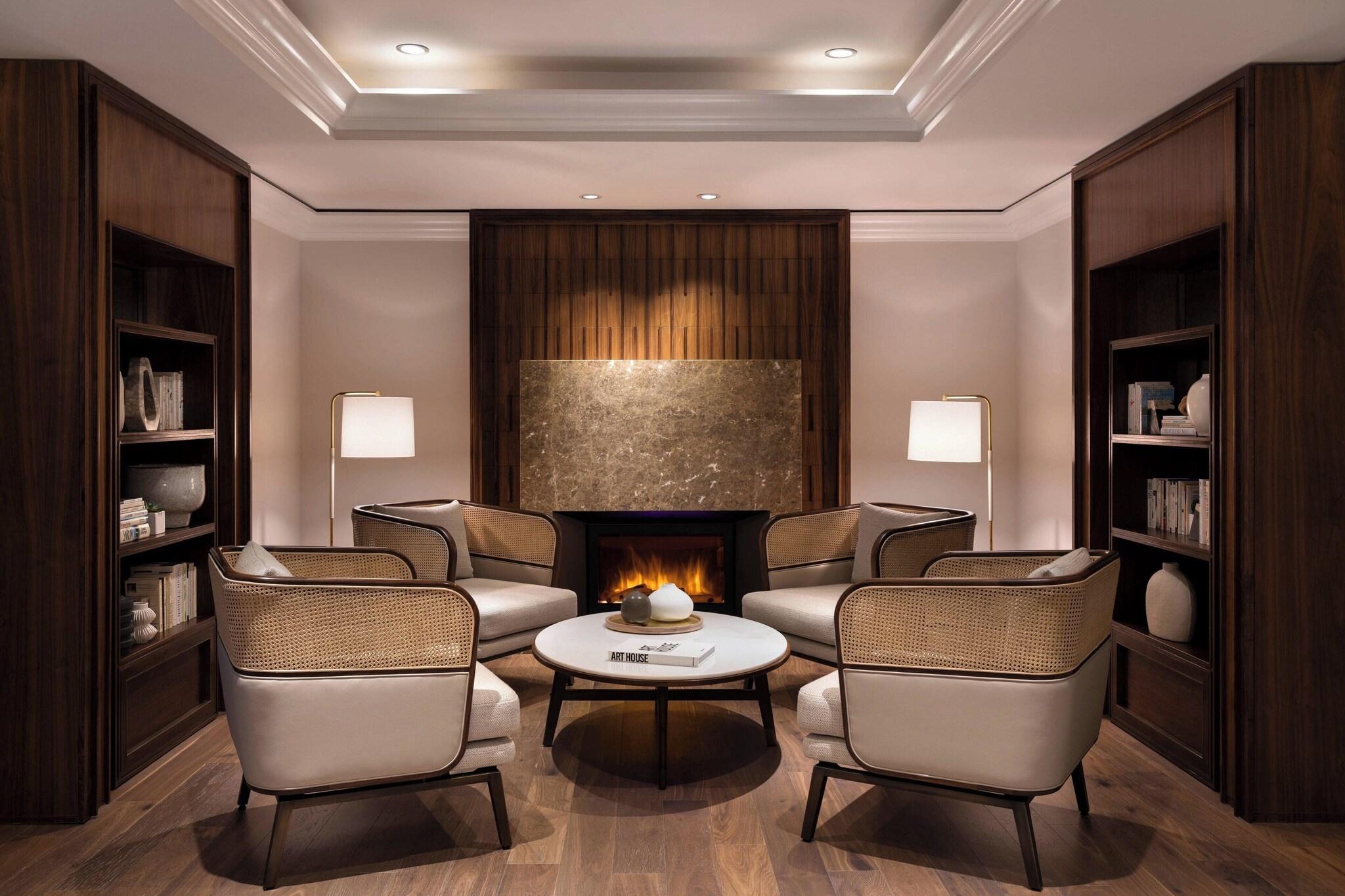 Room Club Two Queen Beds