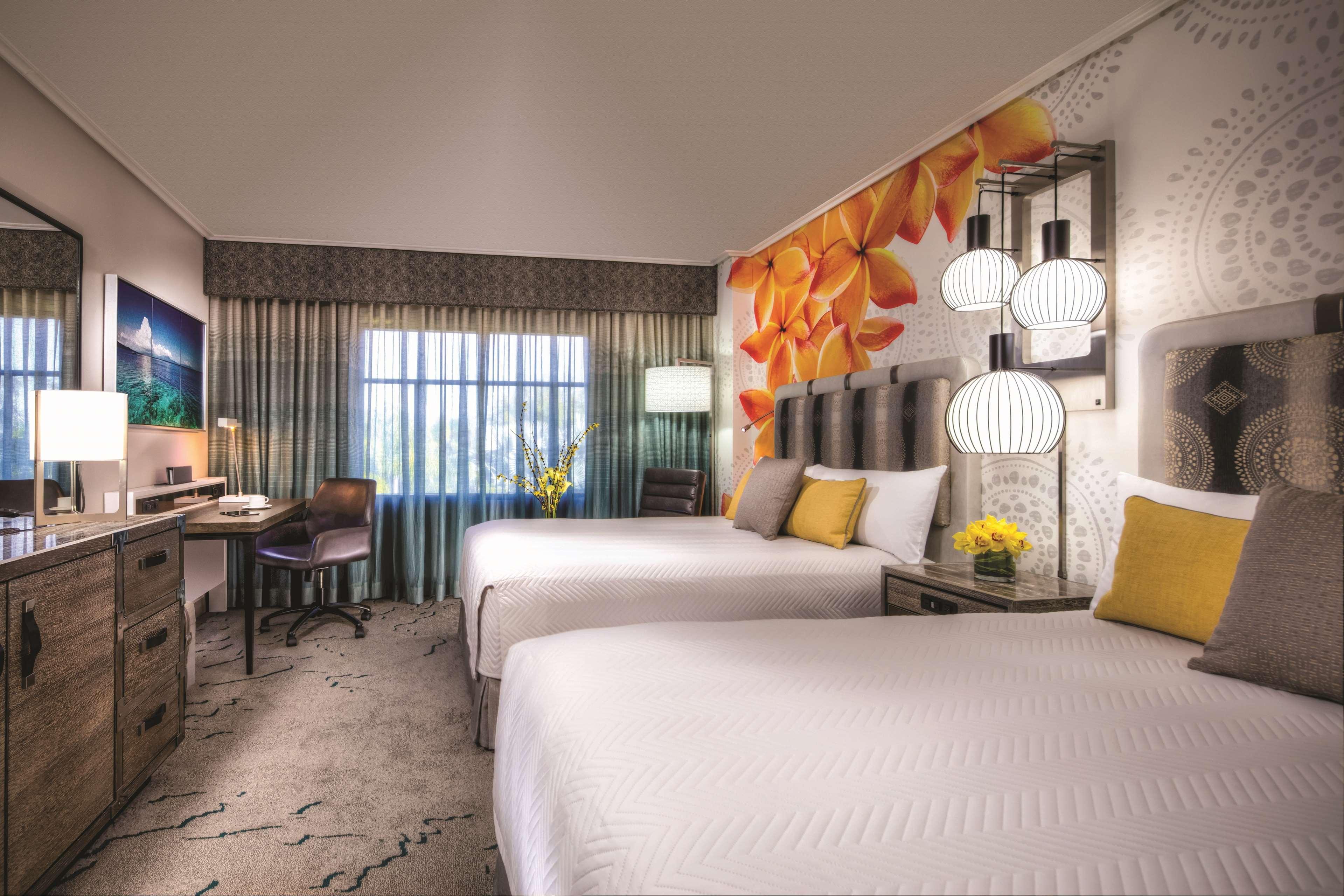 Double Club Two Queen Beds