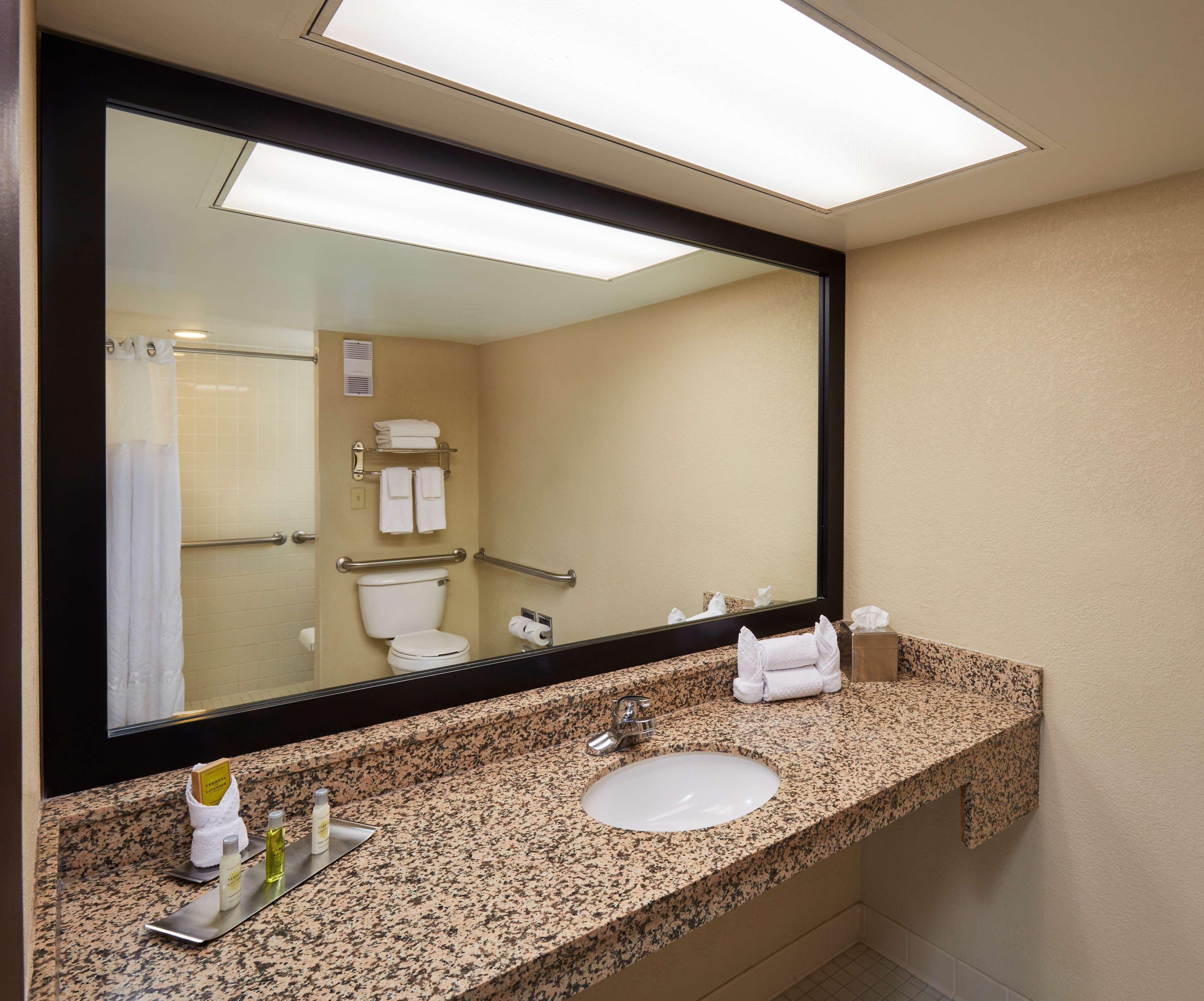 Double King Bed Non Smoking