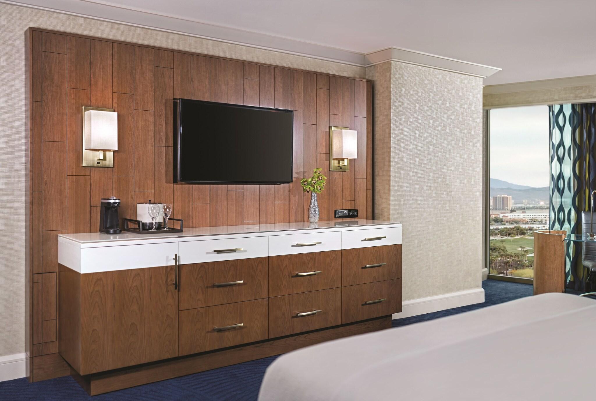 Double Executive King Bed