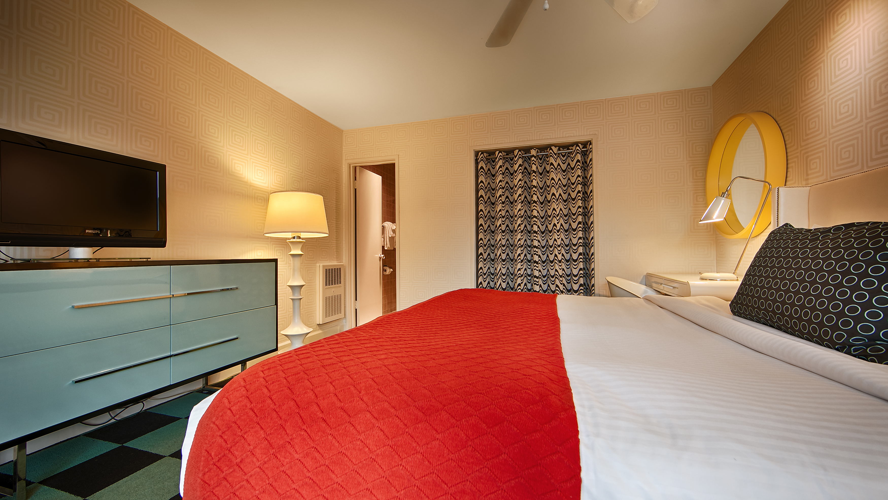 Double Queen Size Bed