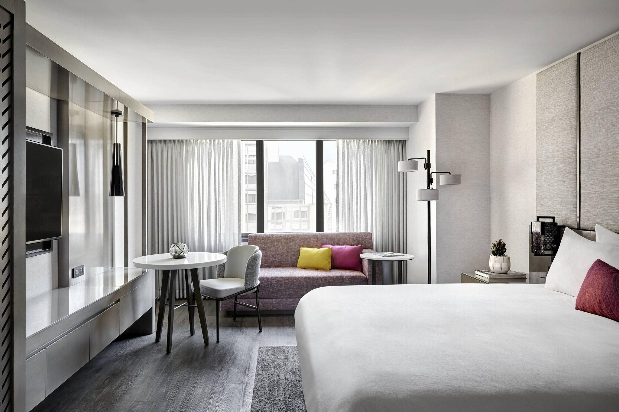 Double Club King Bed