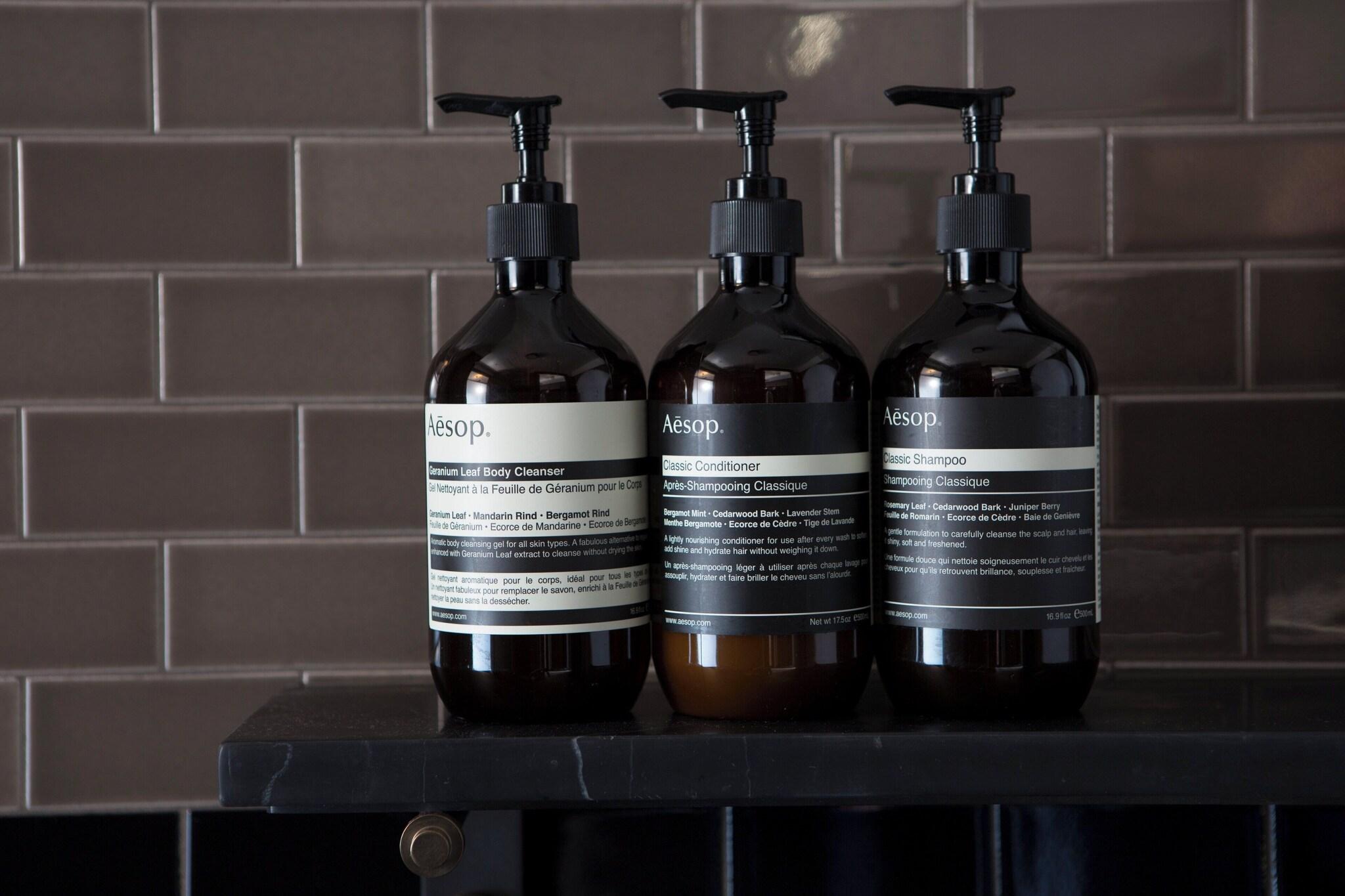 Junior Suite City View King Bed