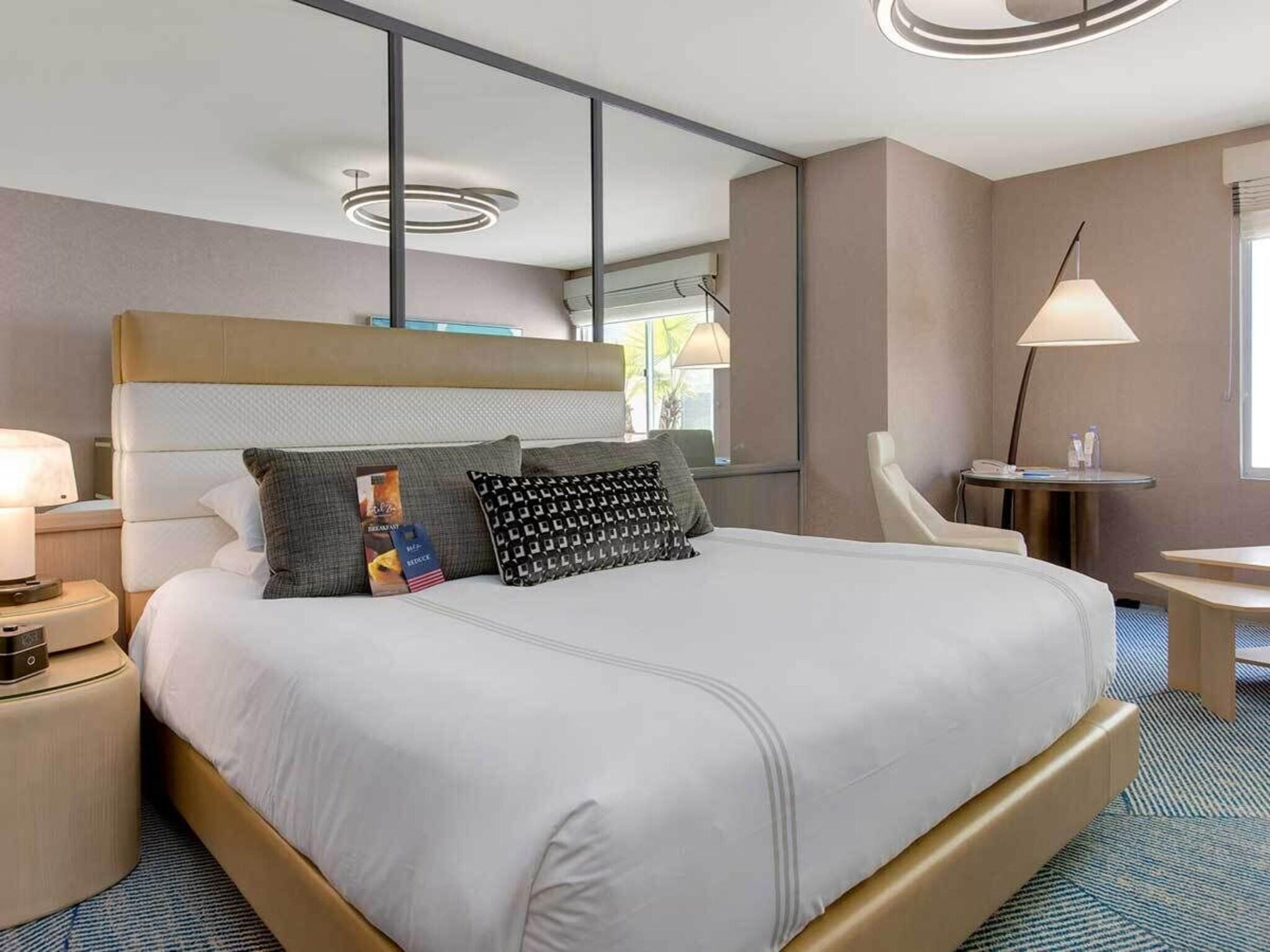 Junior Suite King Size Bed