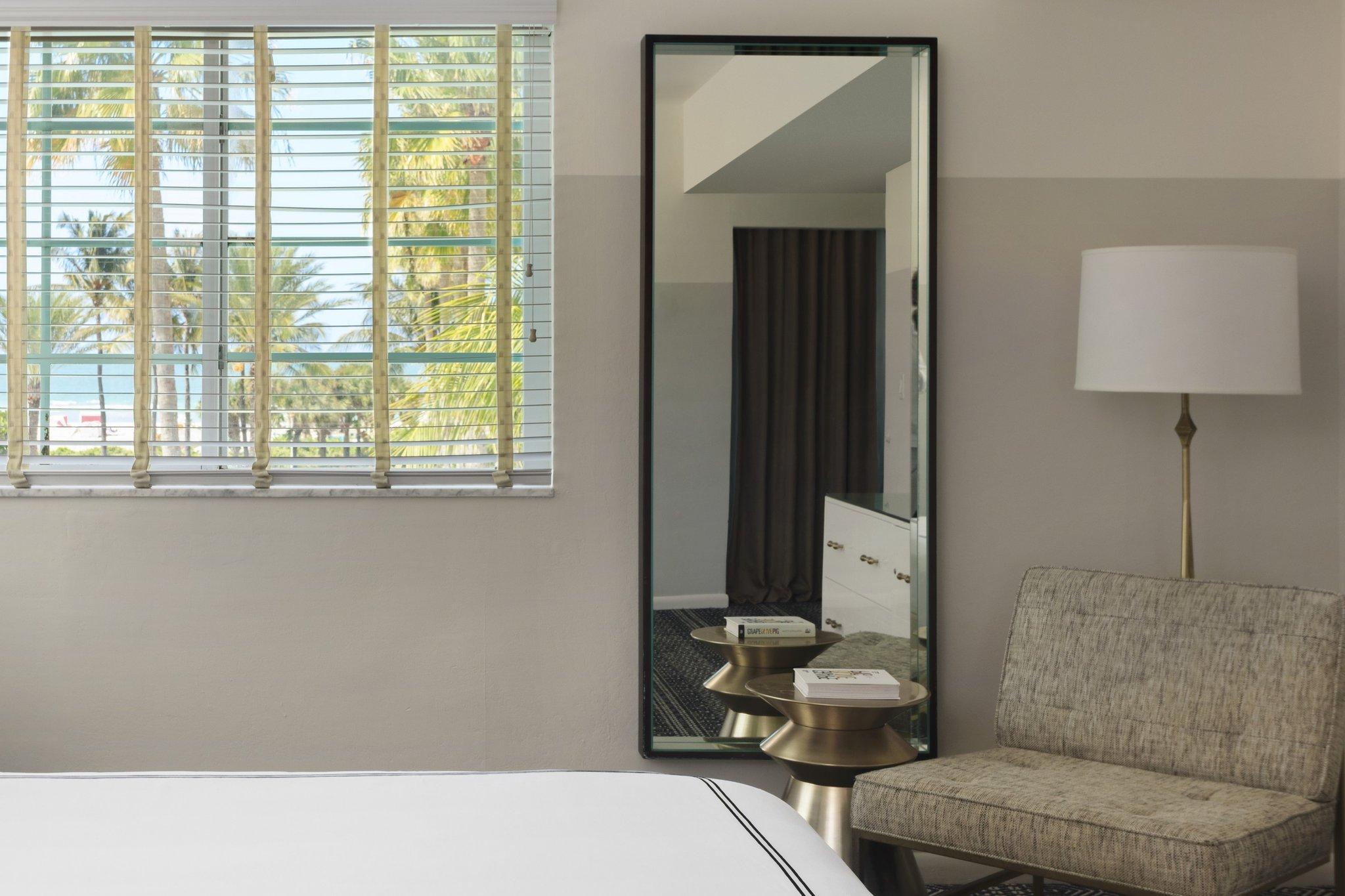 Double Ocean Front King Bed