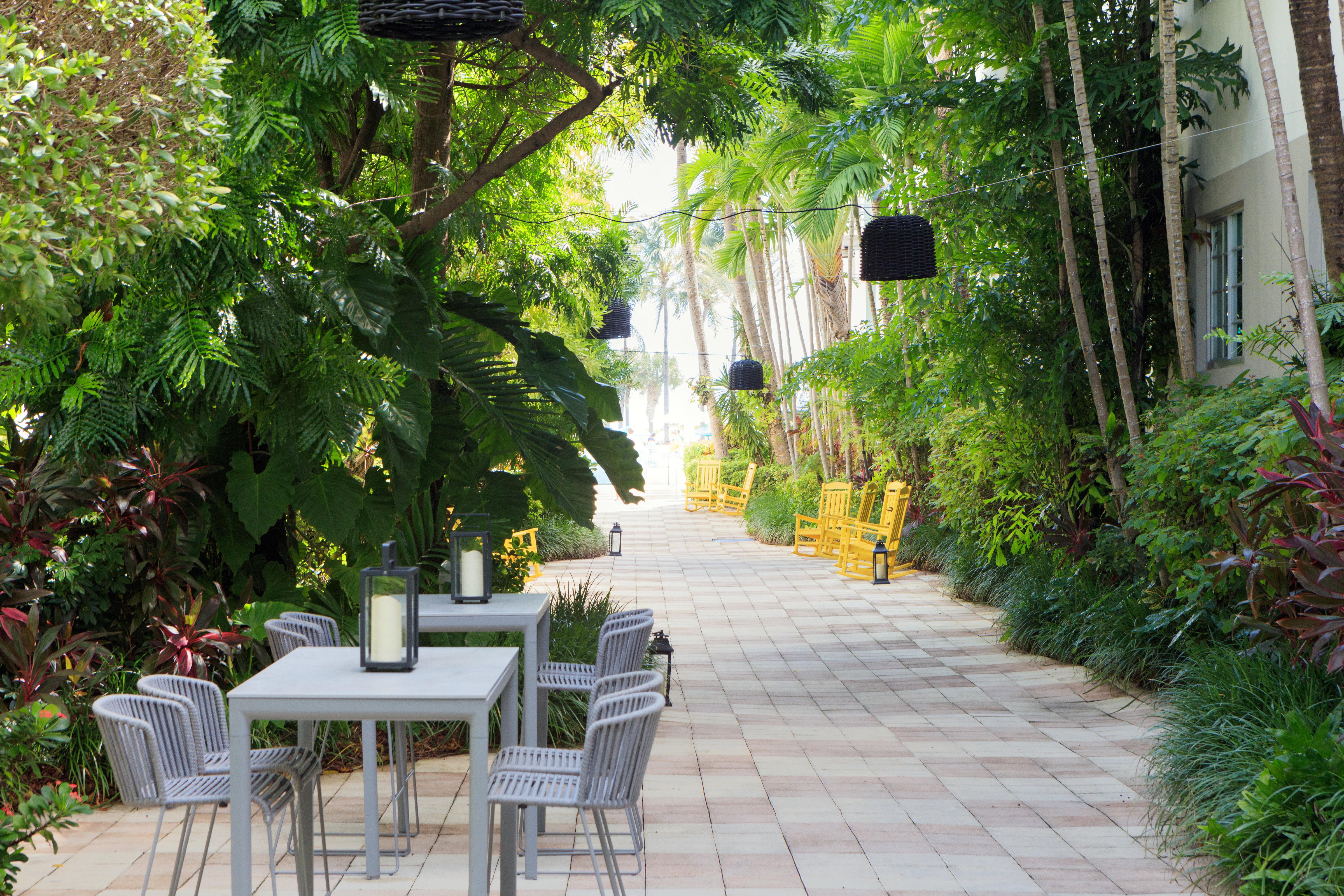 Double Premium Garden View