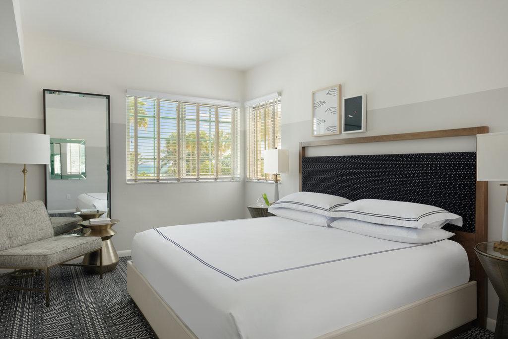 Double Ocean Front King Bed