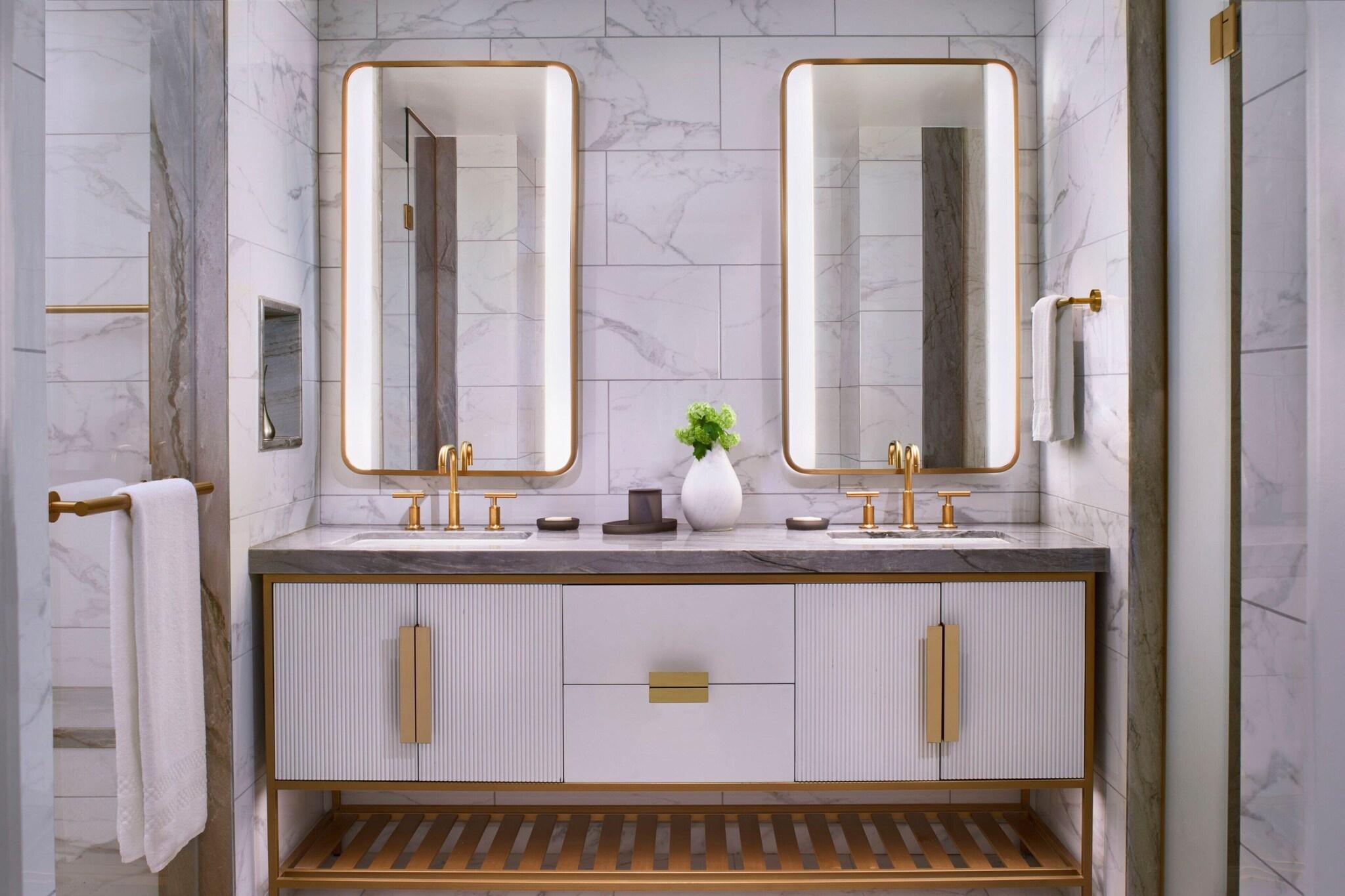 Double Ocean View King Bed