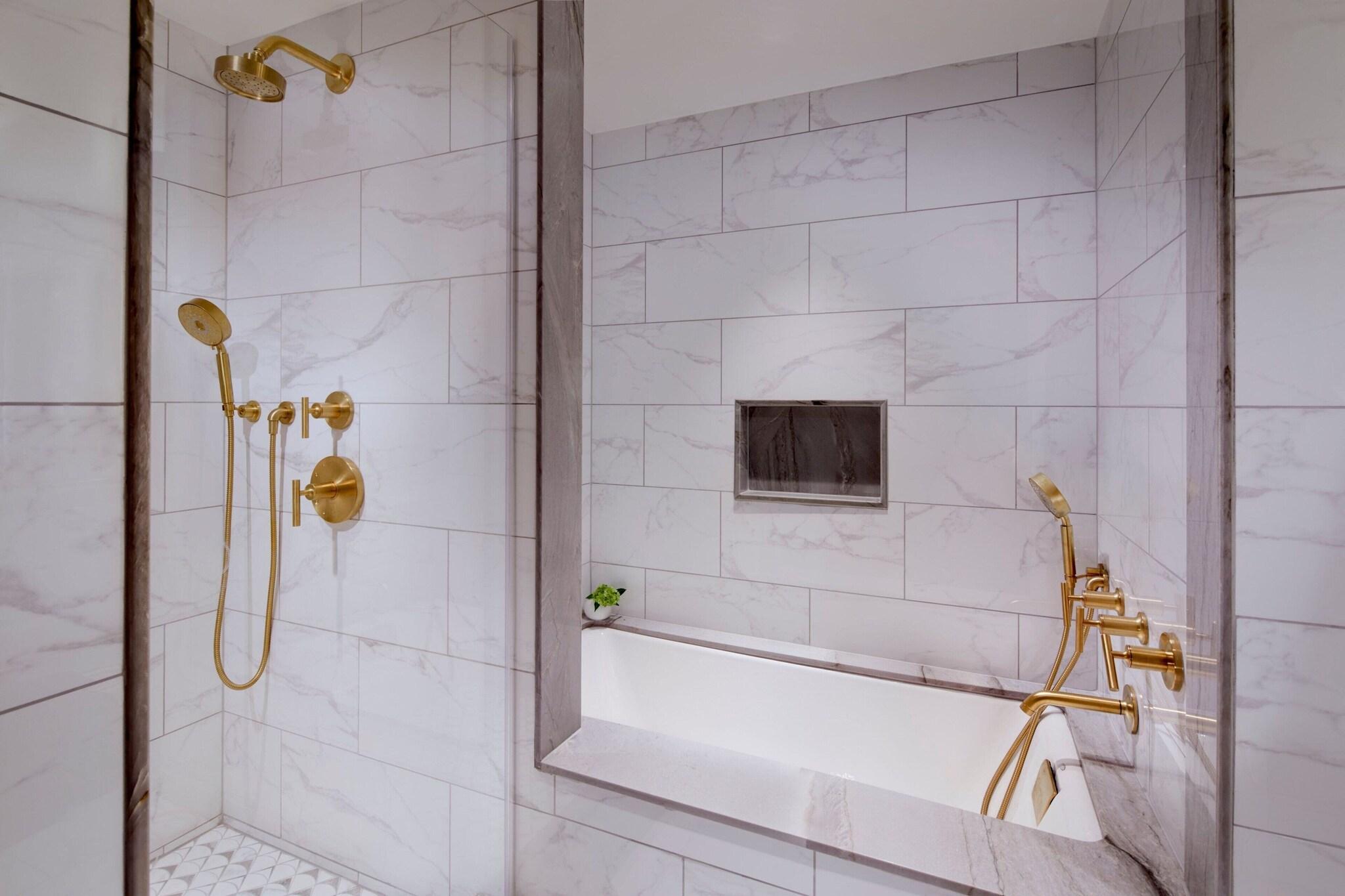 Suite with Double Bed