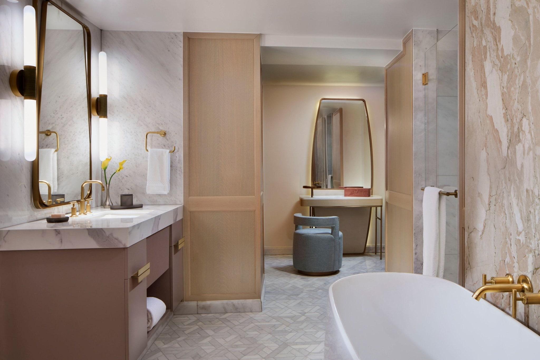 Suite Ocean View Two Double Beds