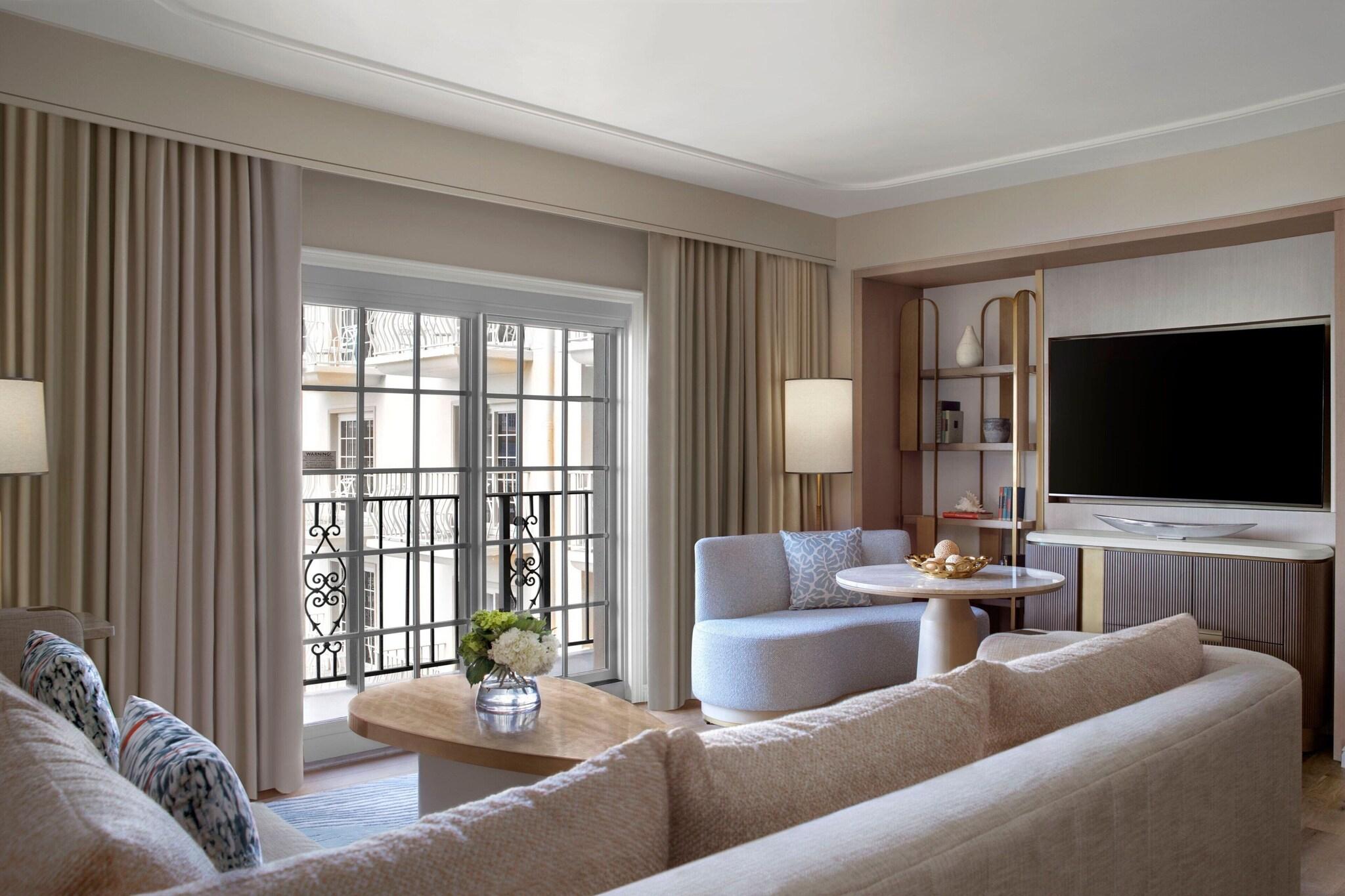 Suite Ocean View Two Double Beds