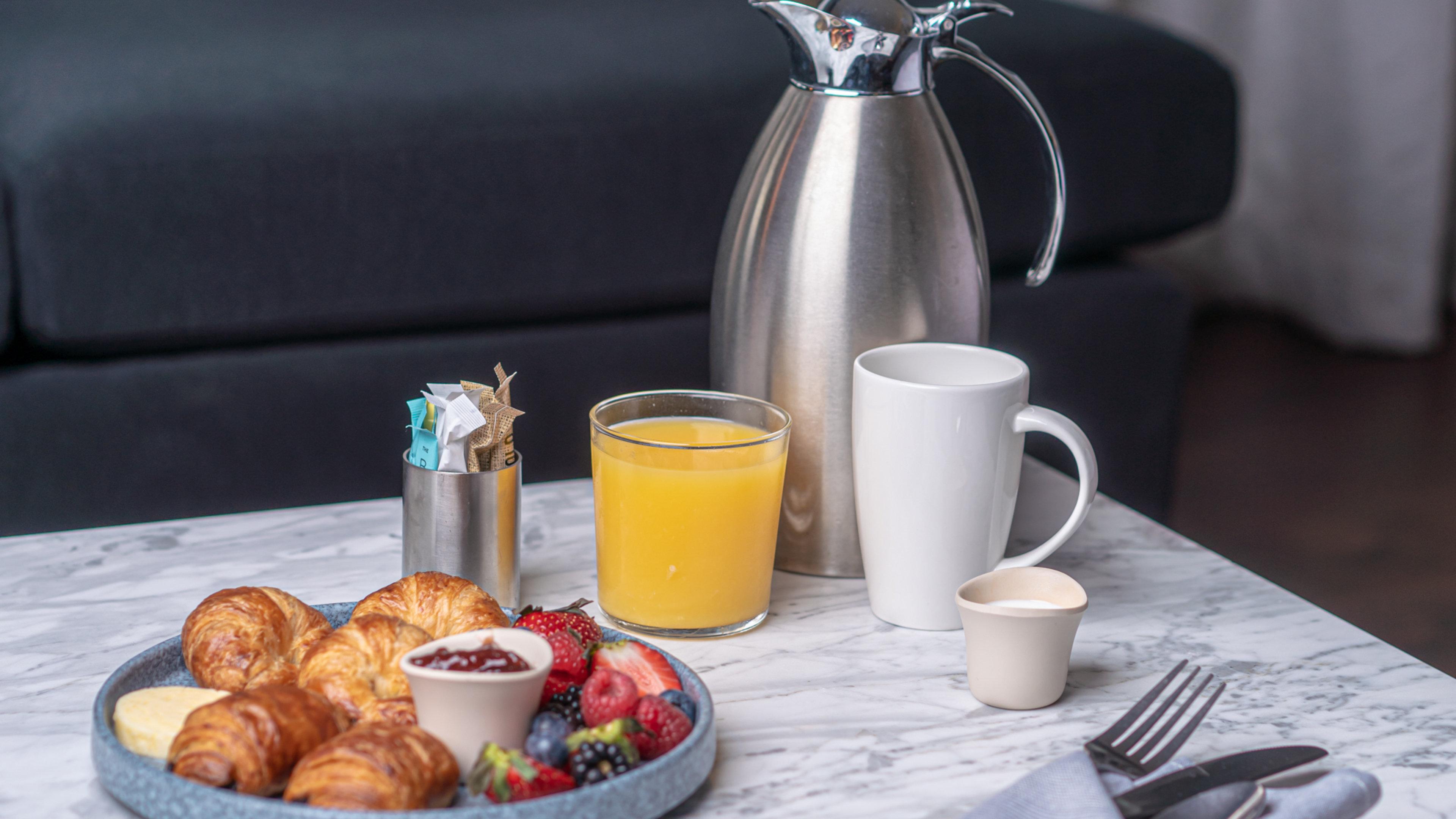 Studio King Size Bed