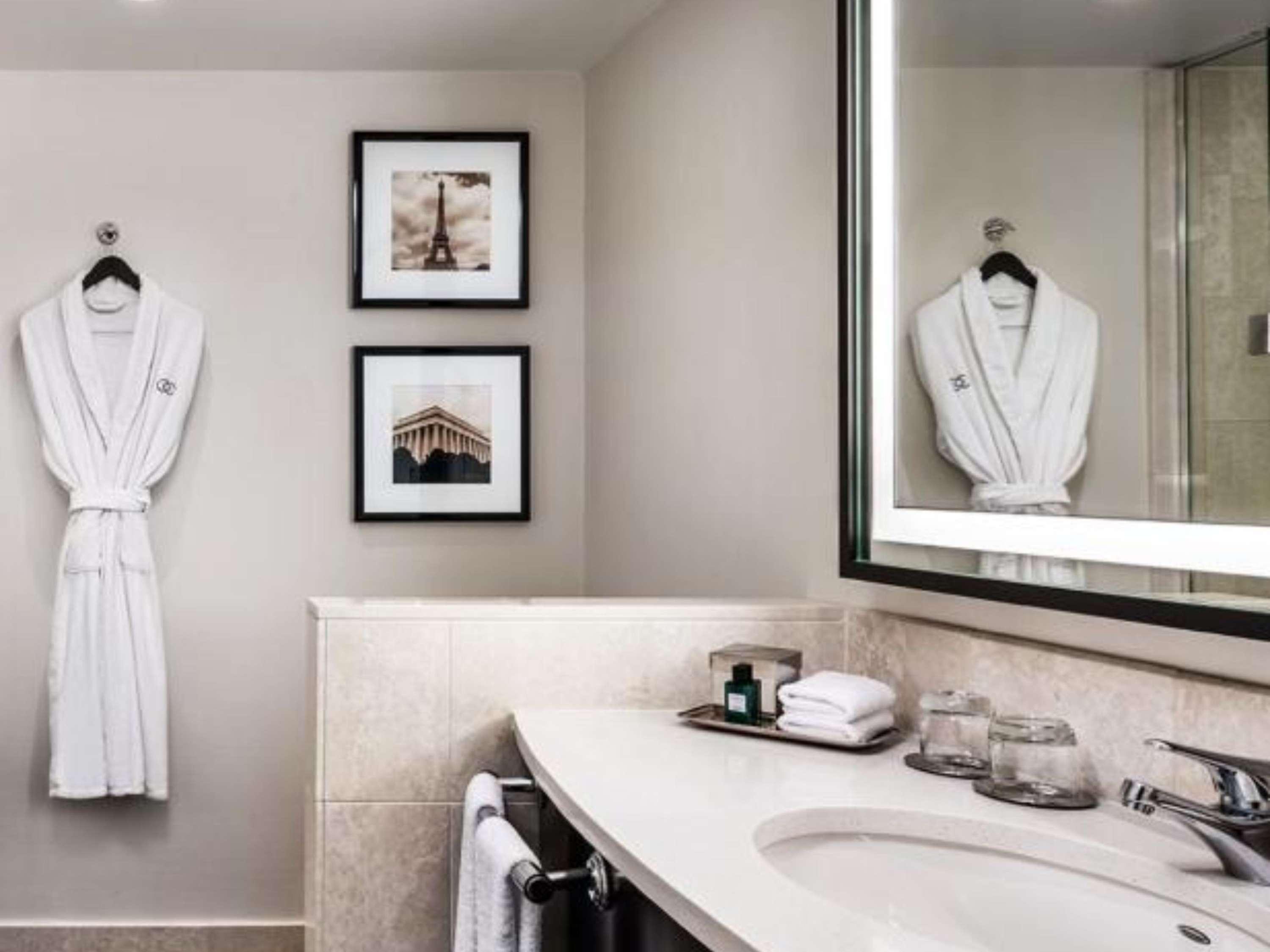 Suite King Bed One Bedroom 