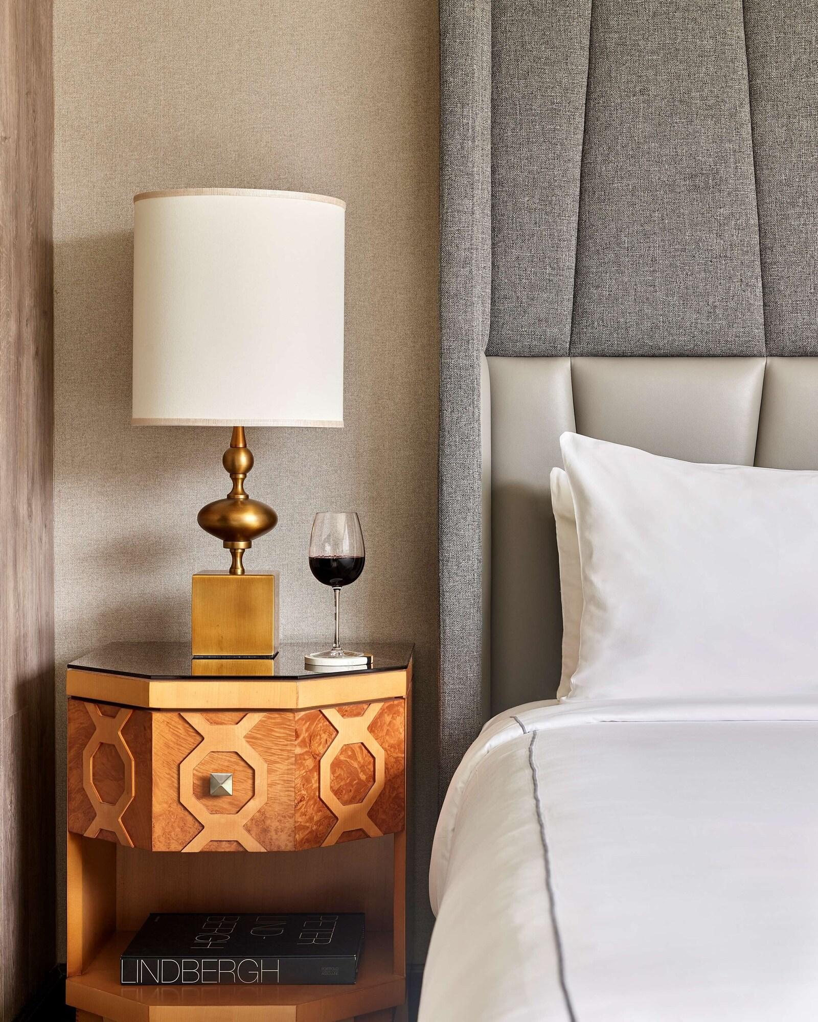 Double Queen Size Bed