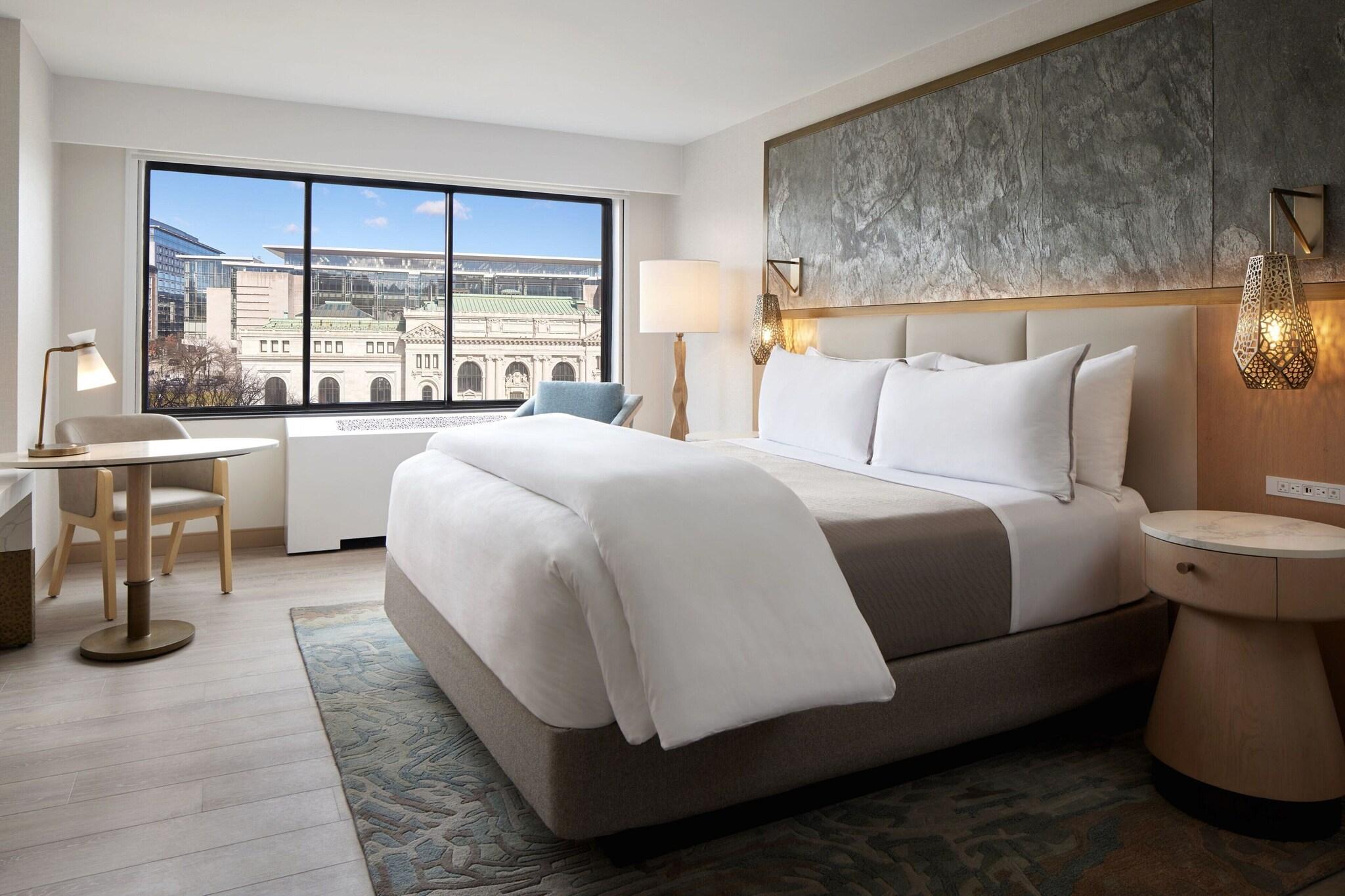 Double City View King Bed