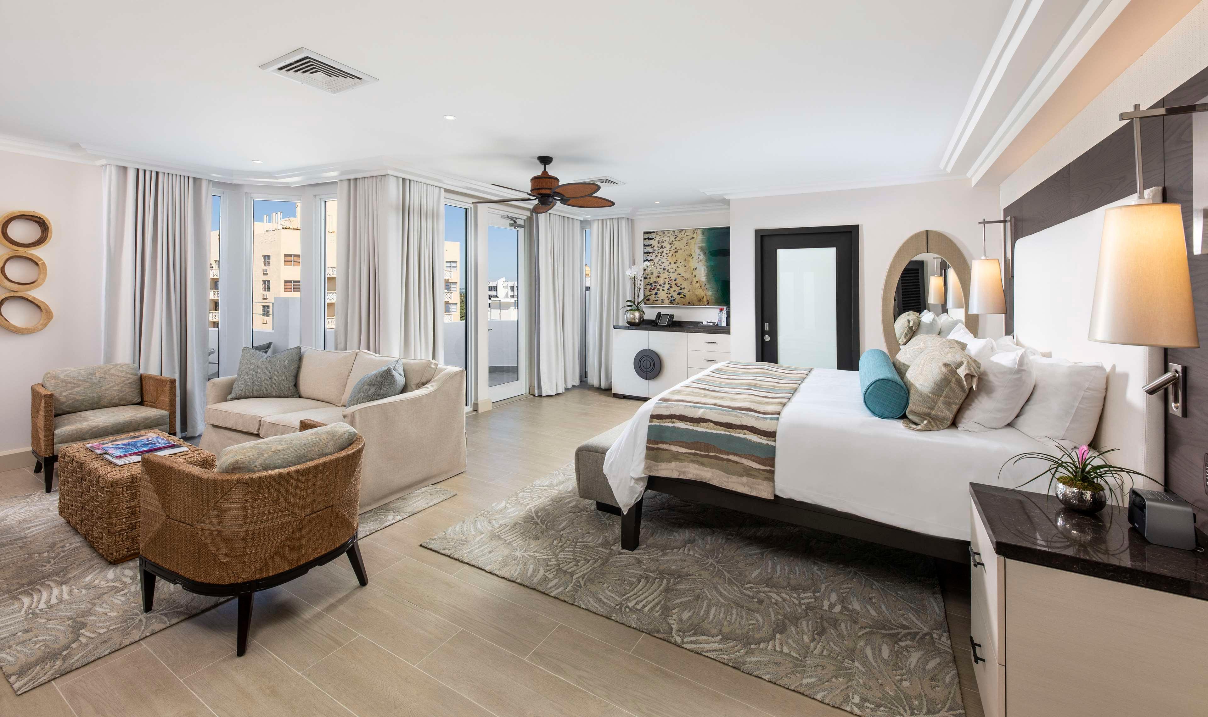 Junior Suite City View One Bedroom