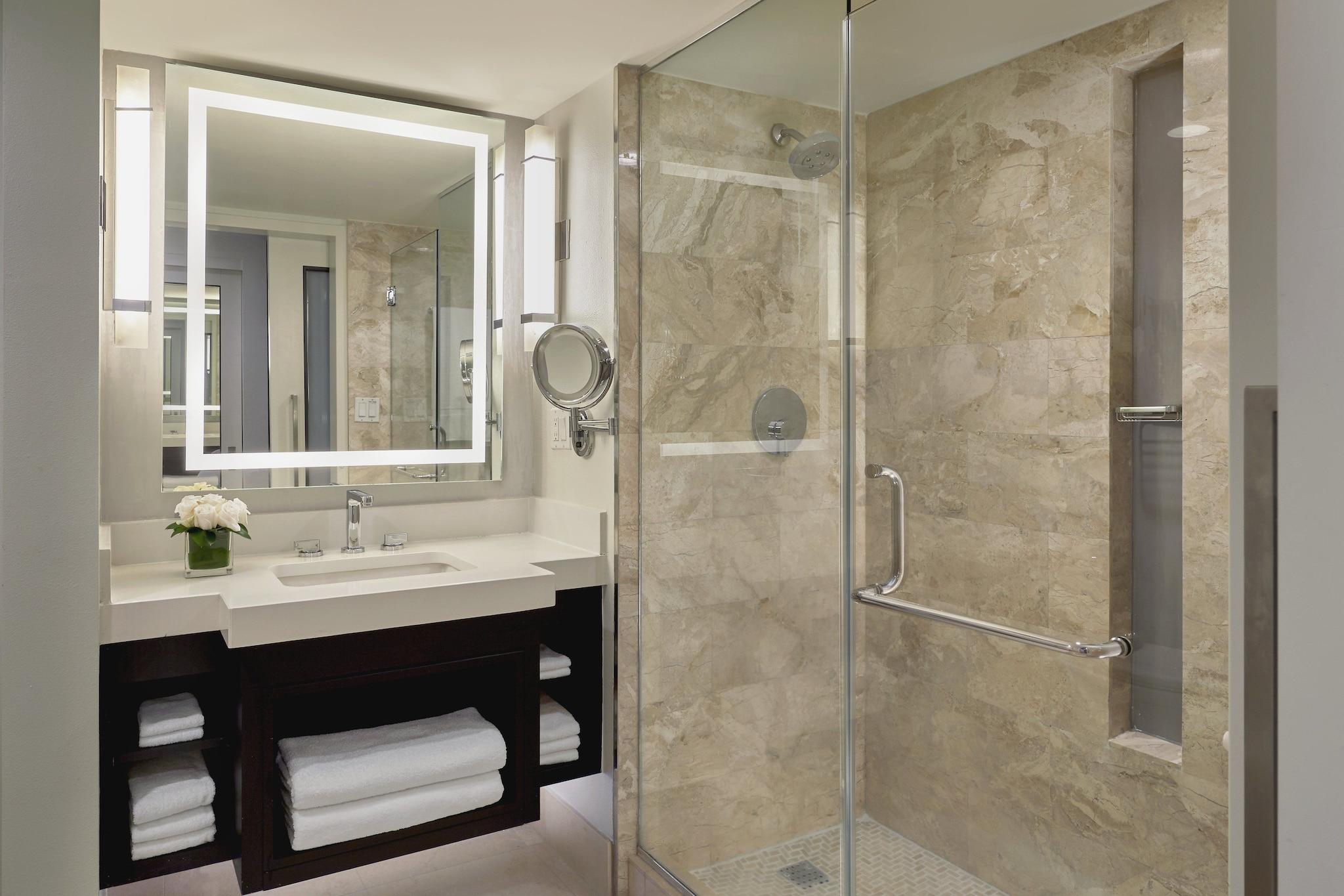 Double Accessible with Views