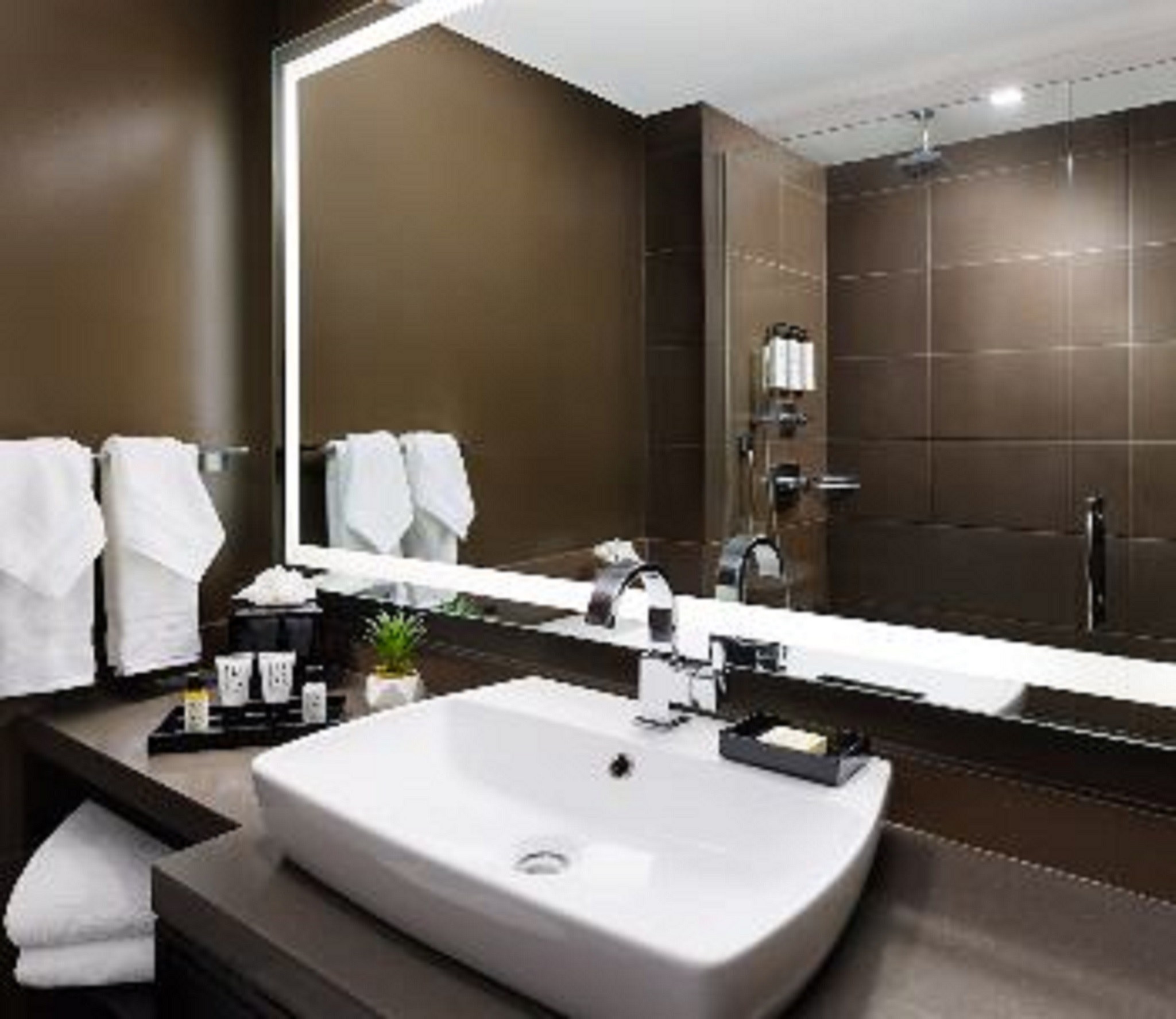 Family Room King Bed Two Bedrooms