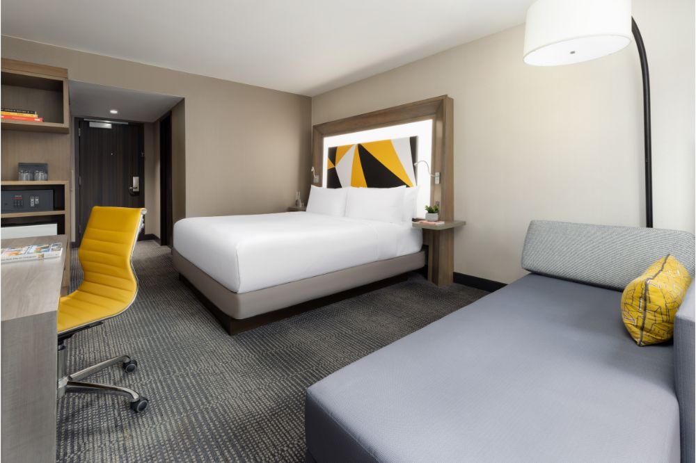 Double Deluxe King Bed