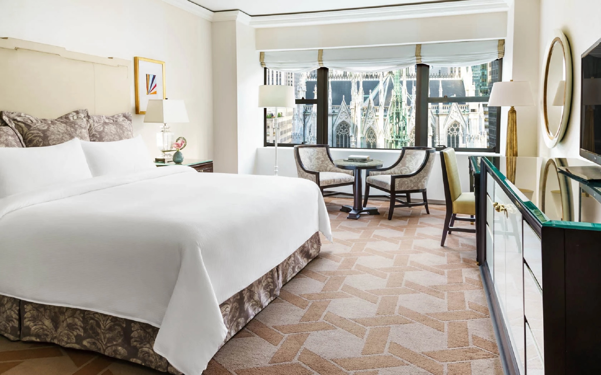 Room City View King Bed