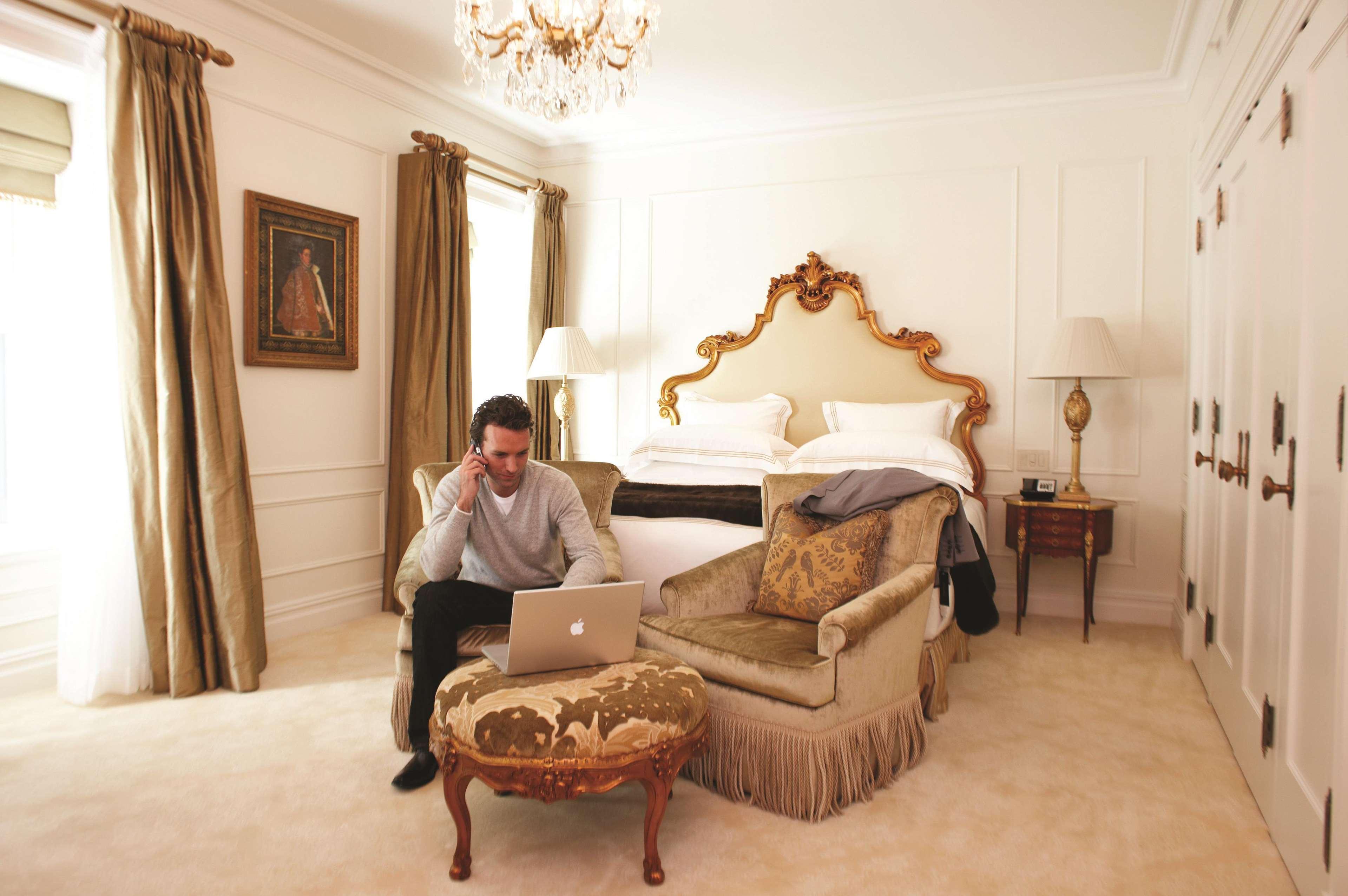 Junior Suite King Size Bed