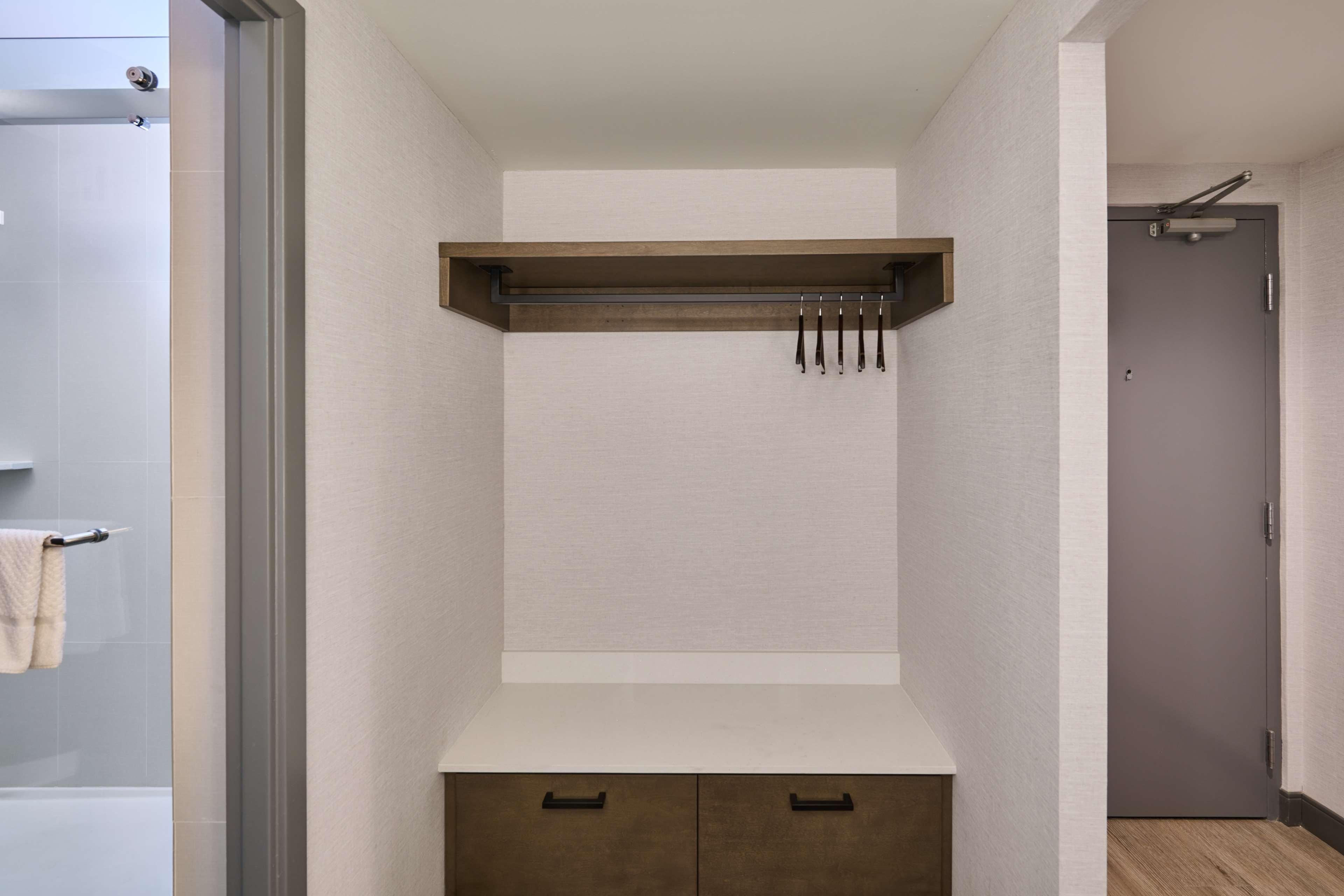 Studio King Size Bed