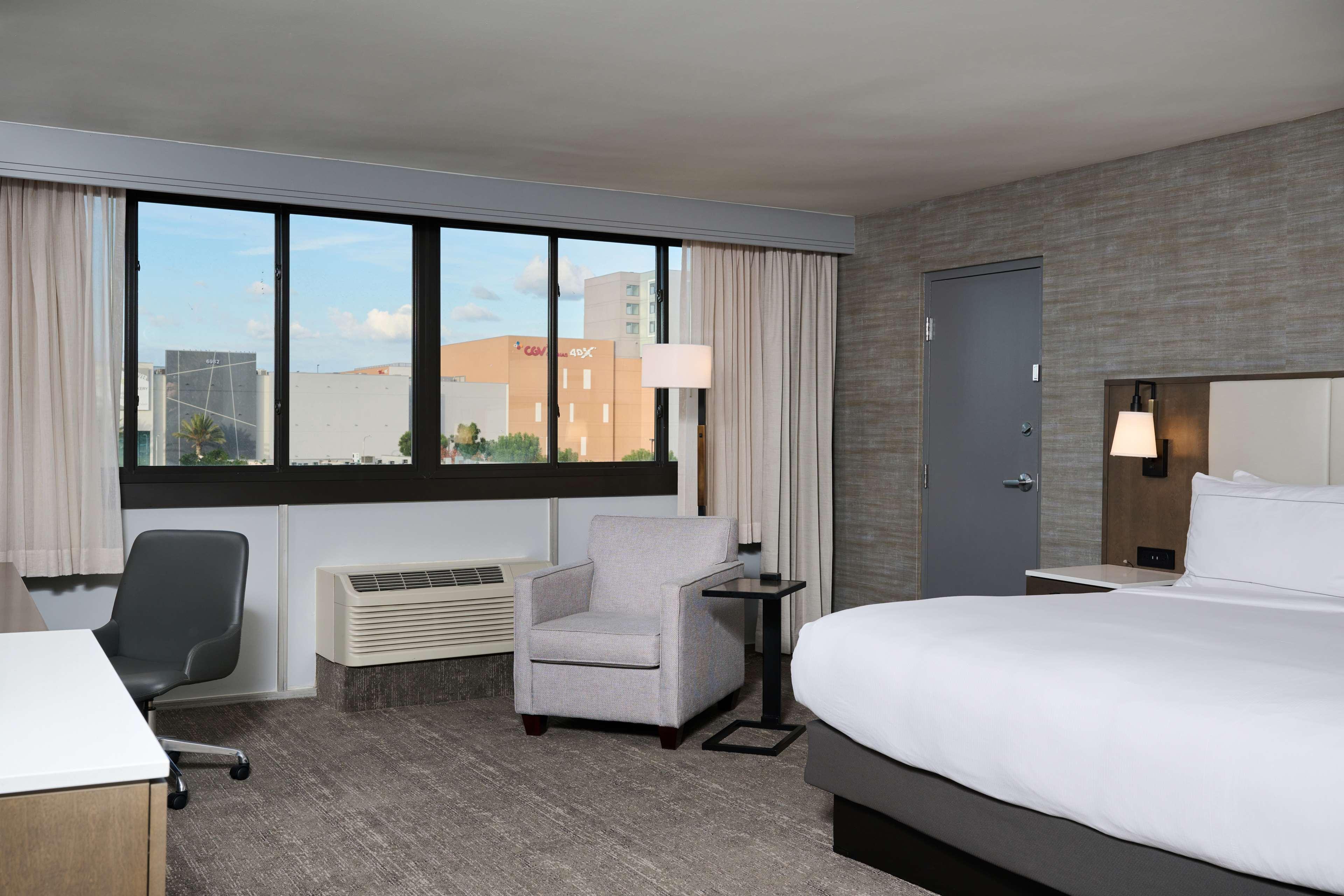 Studio King Size Bed