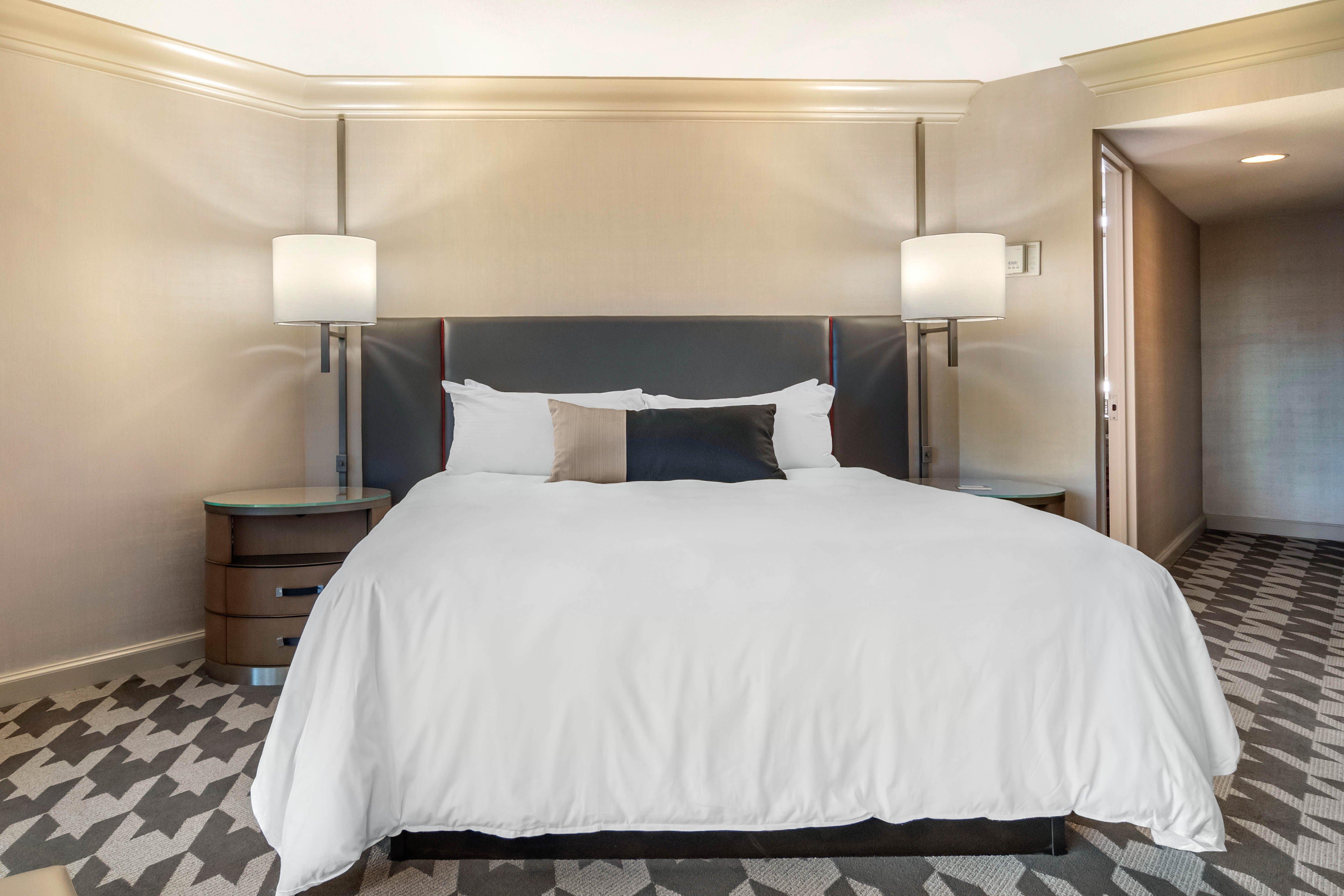 Double Deluxe King Bed