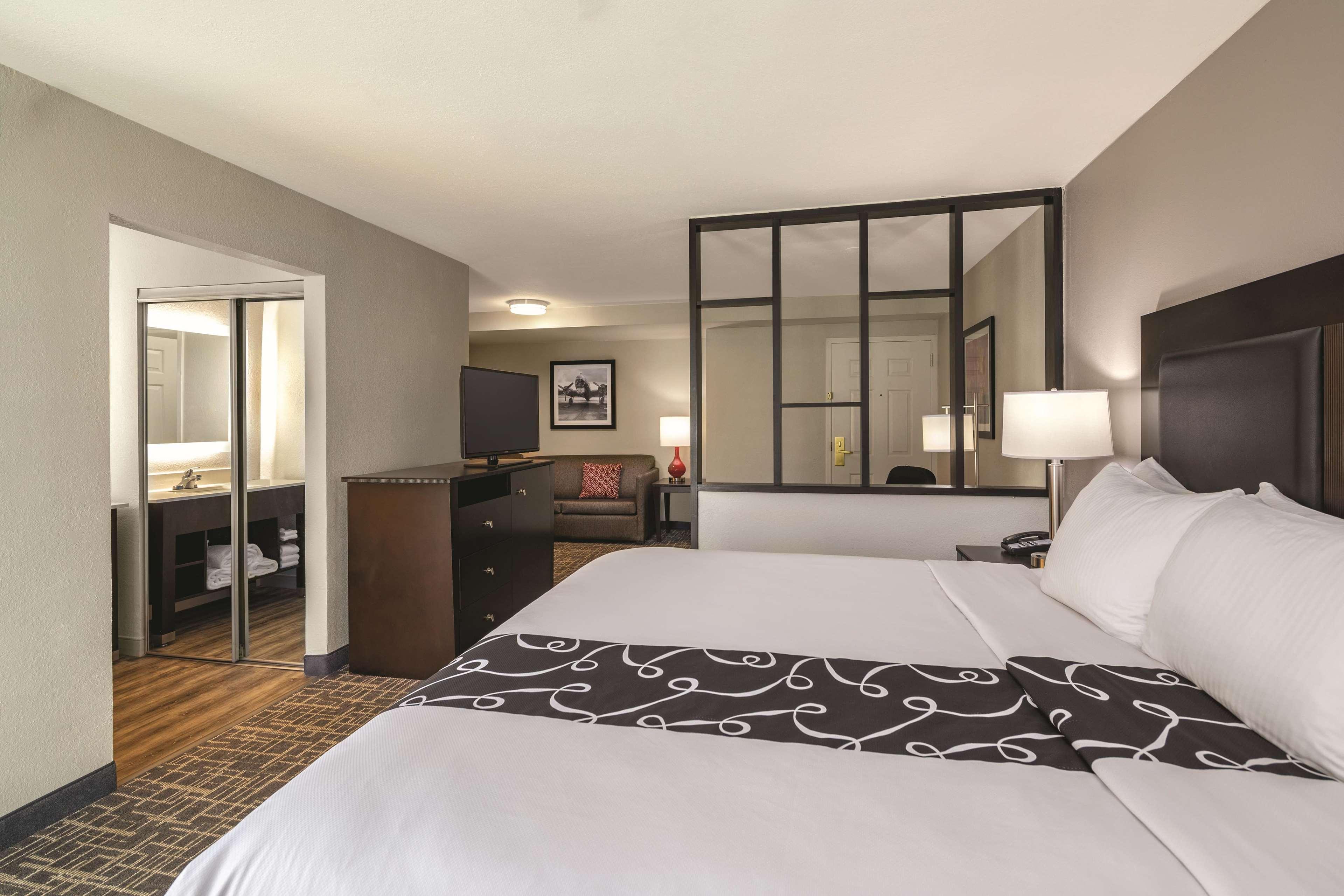 Room Executive King Bed