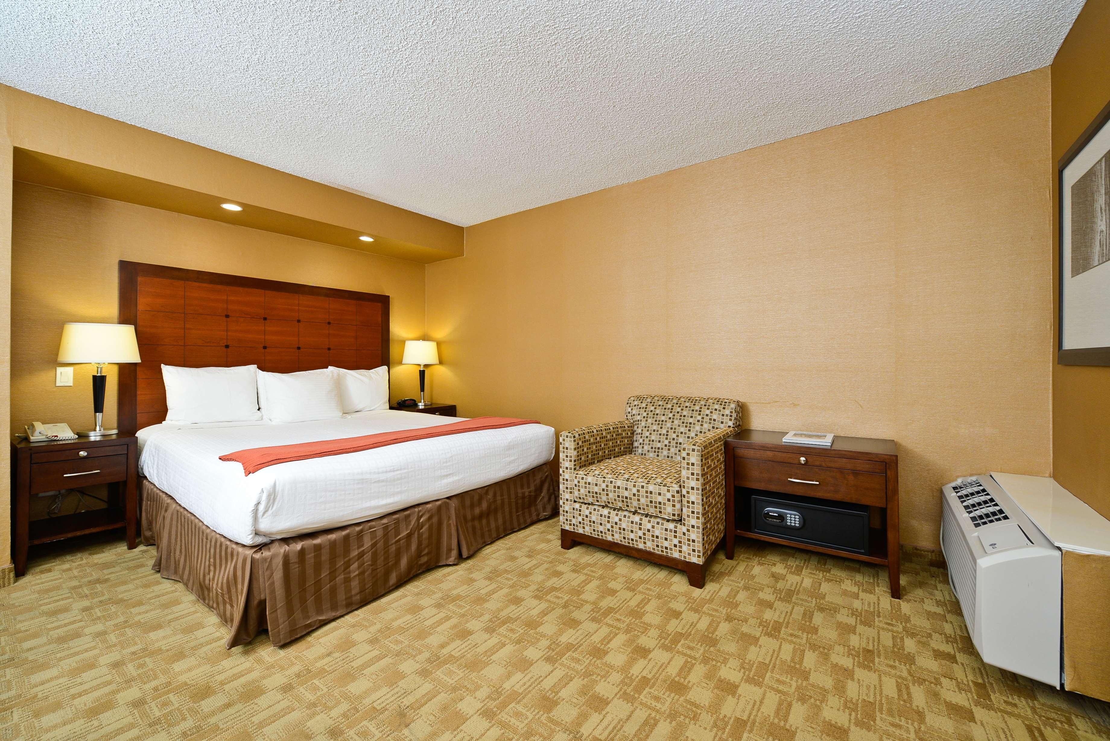 Room King Bed Non Smoking