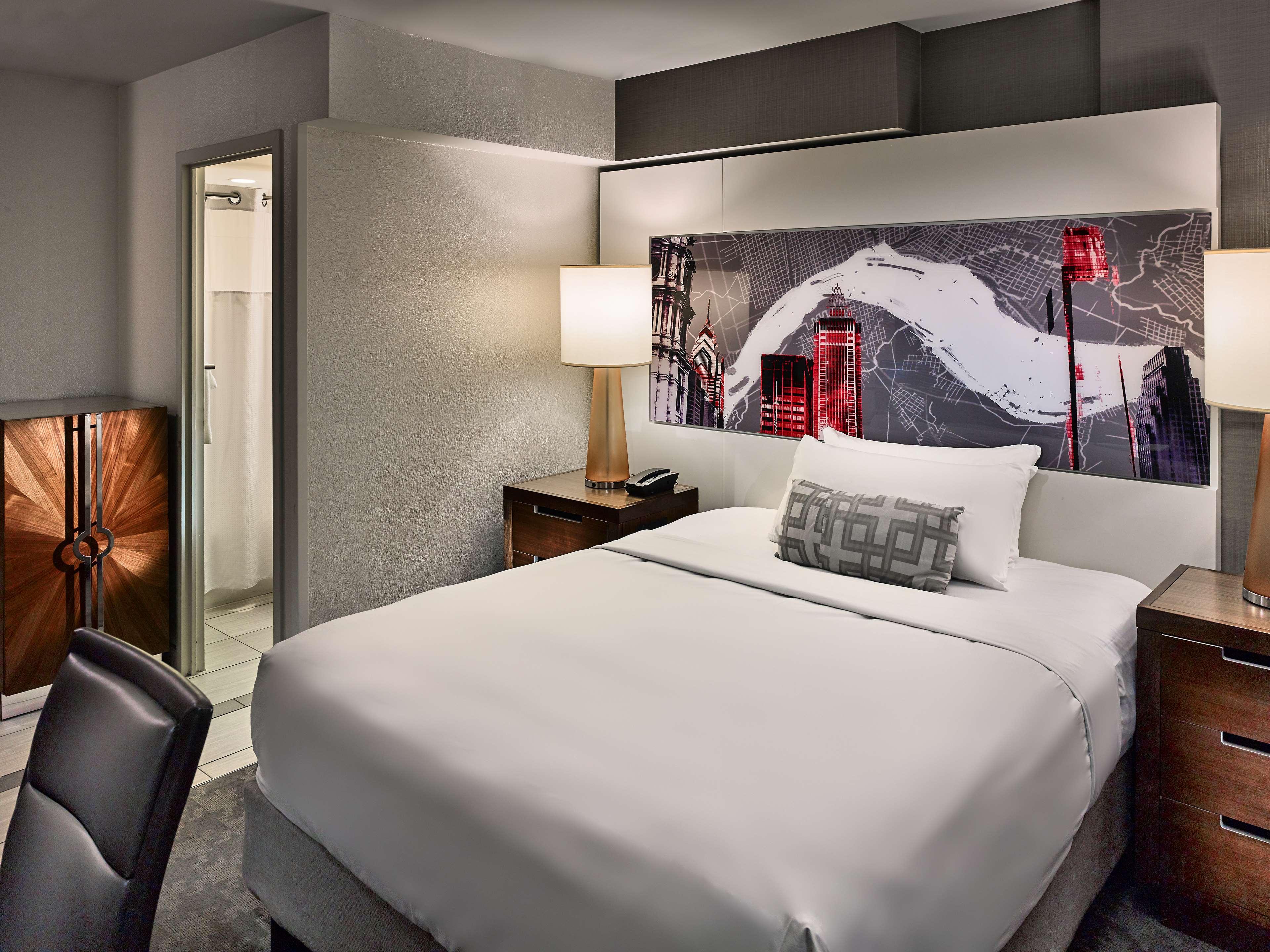 Double Guest Room Queen Bed