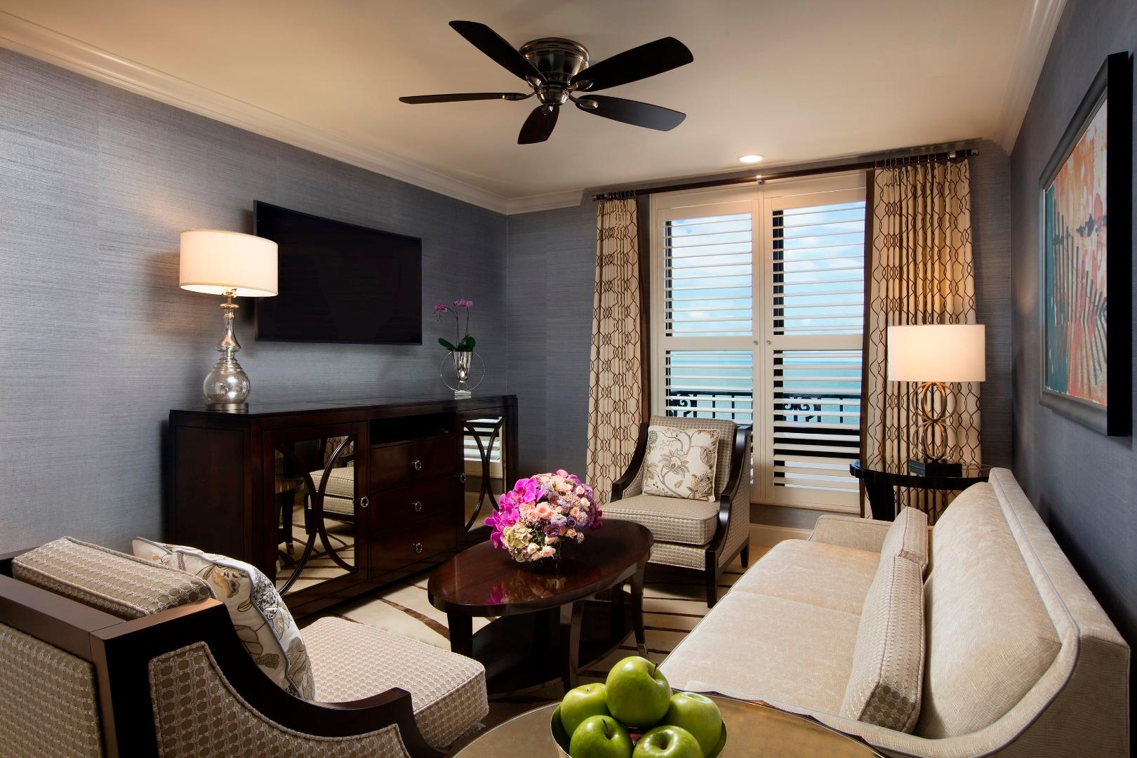 Suite Ocean View King Bed