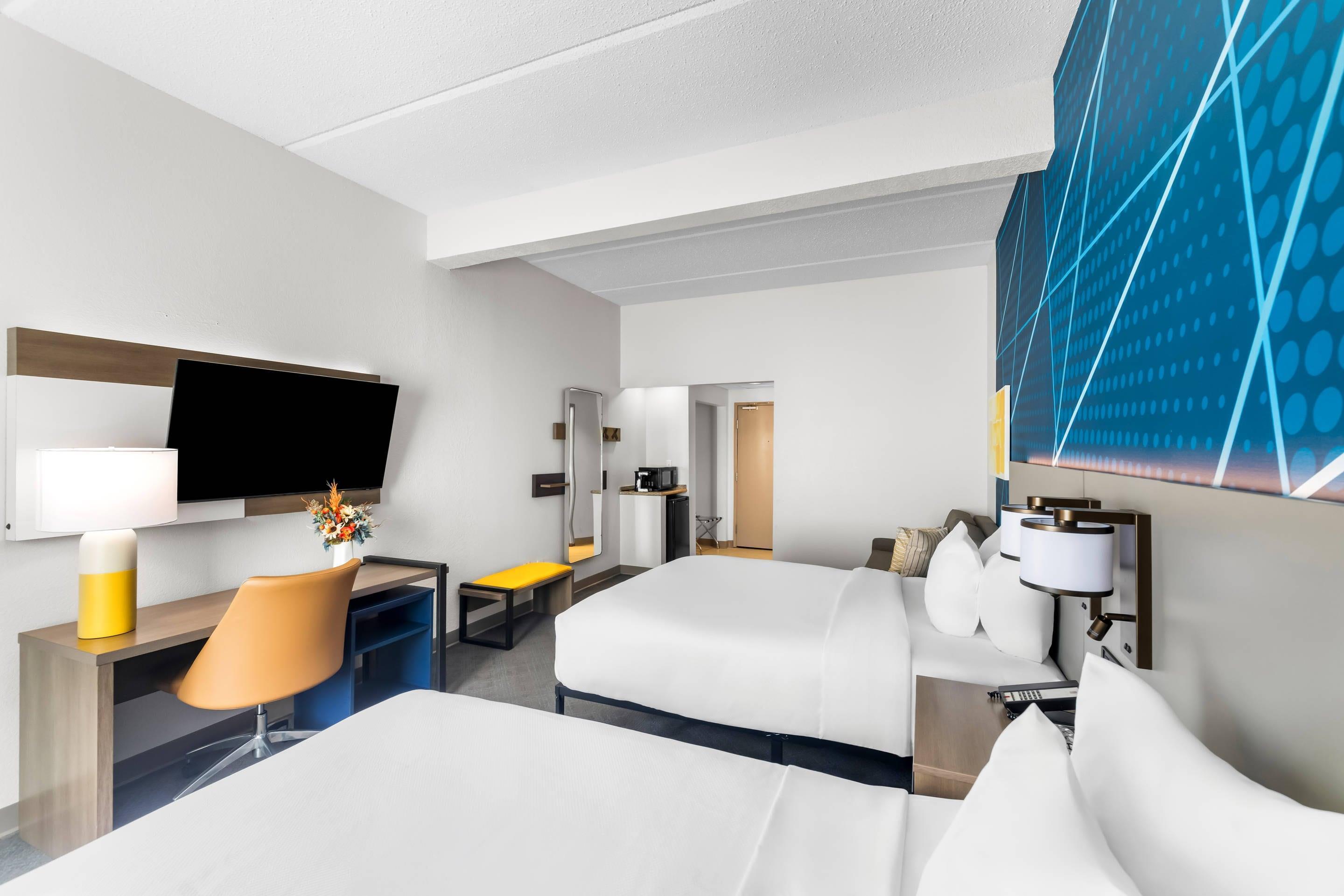 Suite Two Queen Beds Non Smoking
