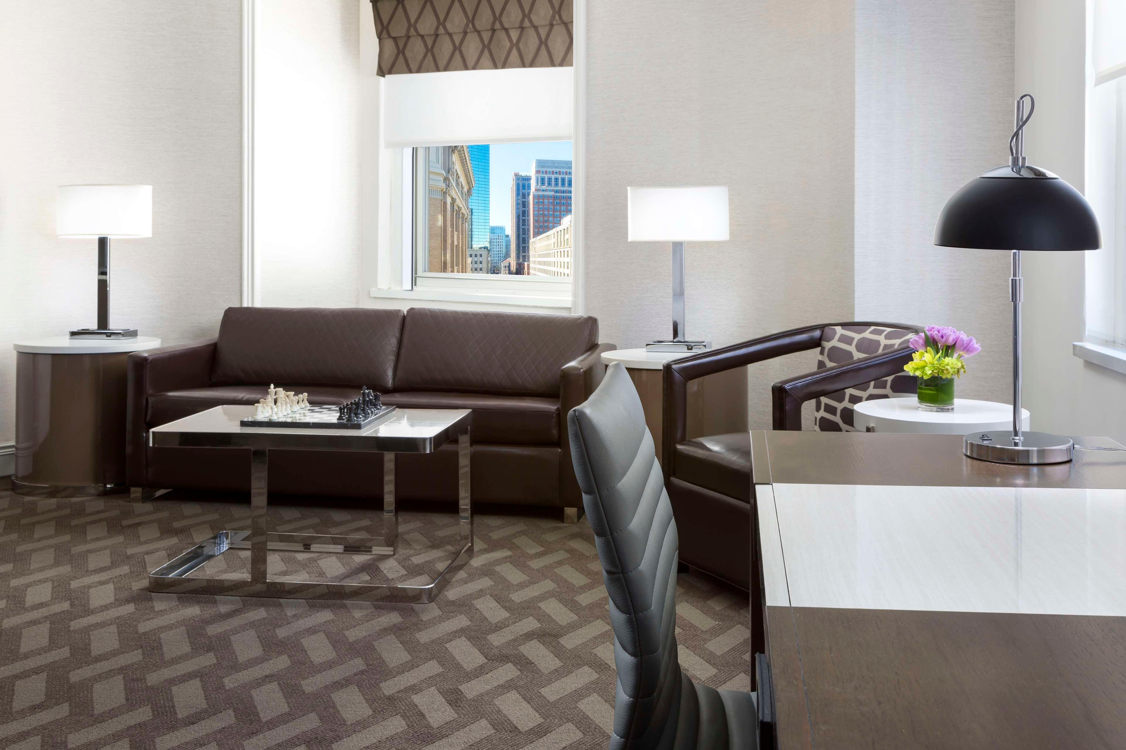 Studio Queen Size Bed