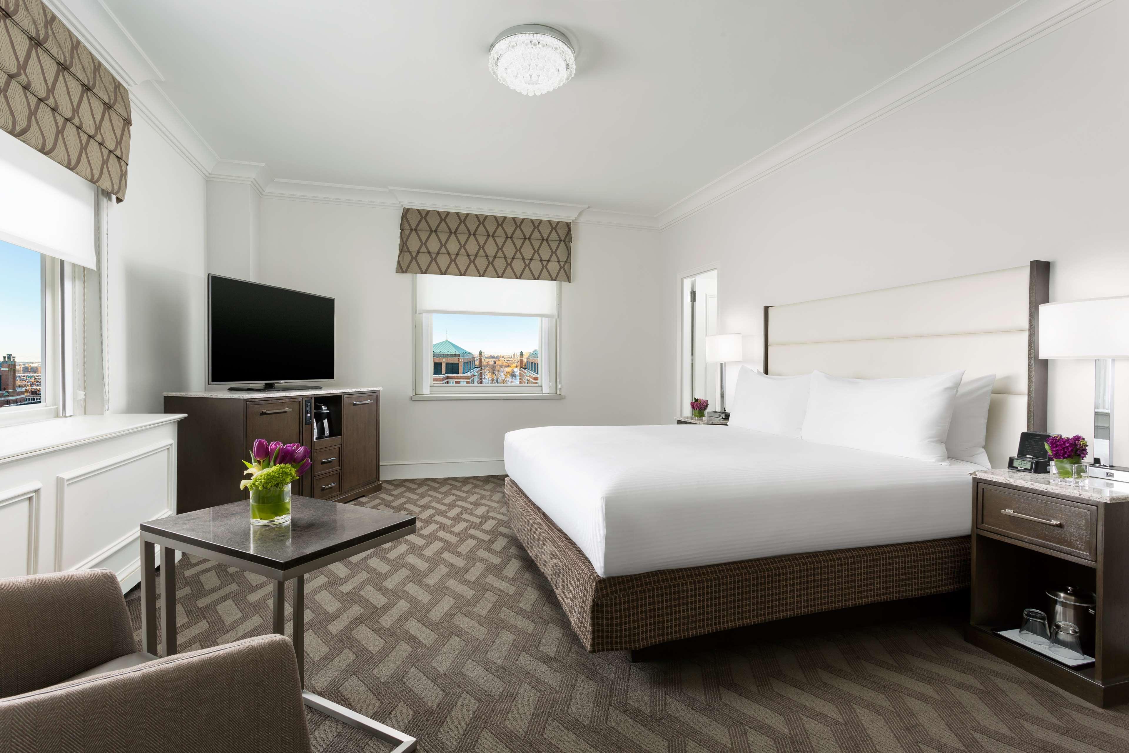 Double Deluxe King Bed