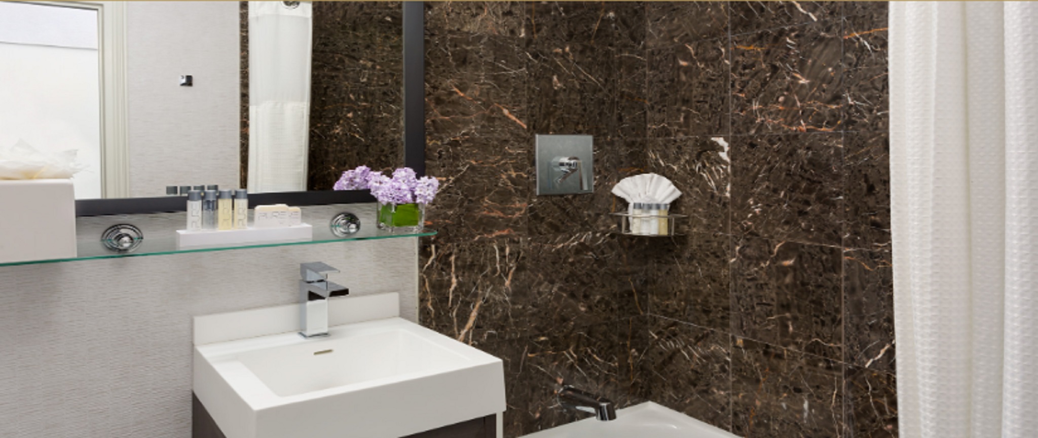 Double Deluxe Two Double Beds