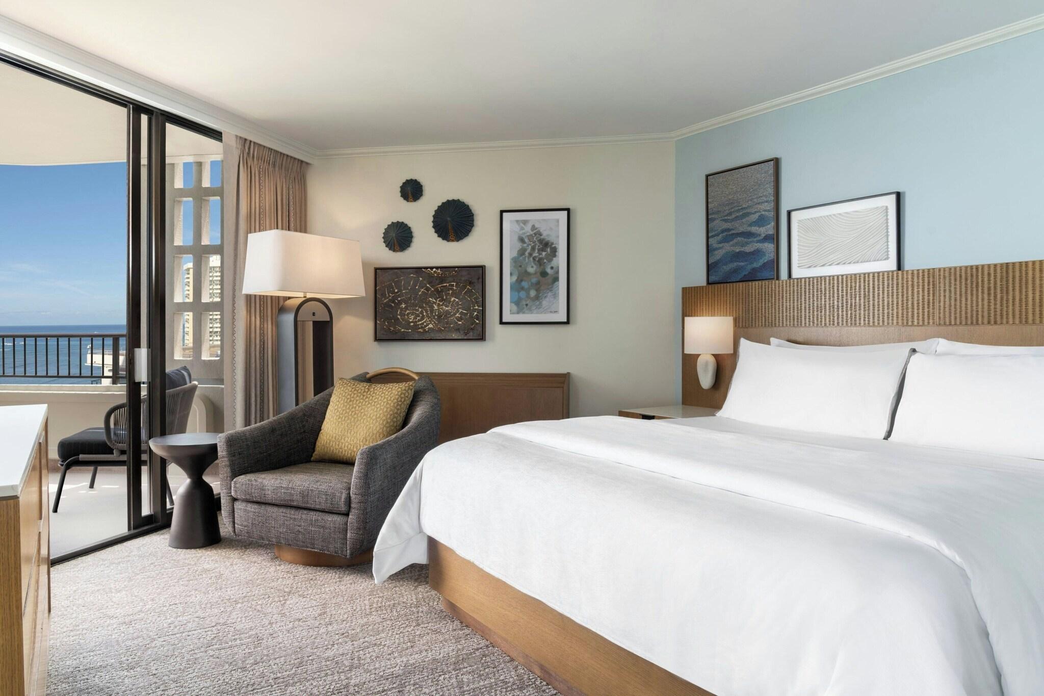 Suite Ocean Front King Bed