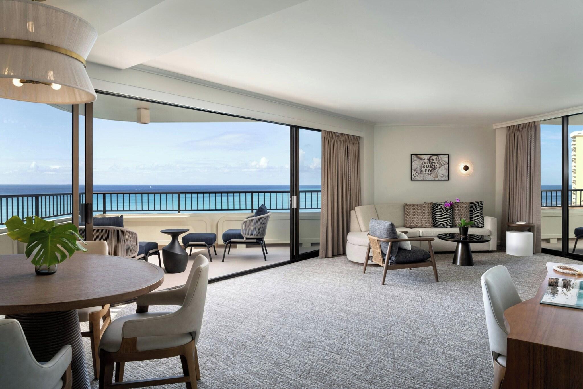 Suite Ocean Front King Bed