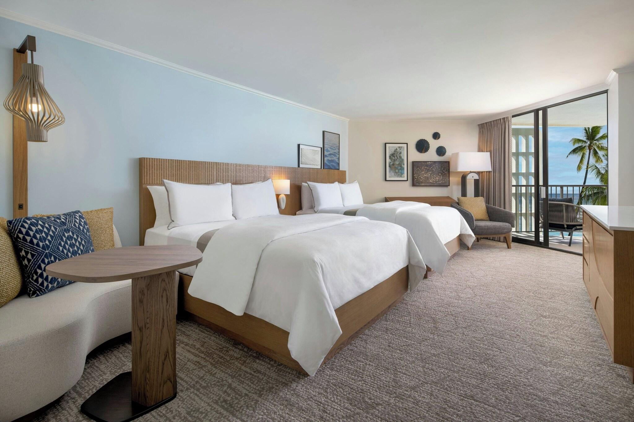Quadruple Ocean View Queen Bed