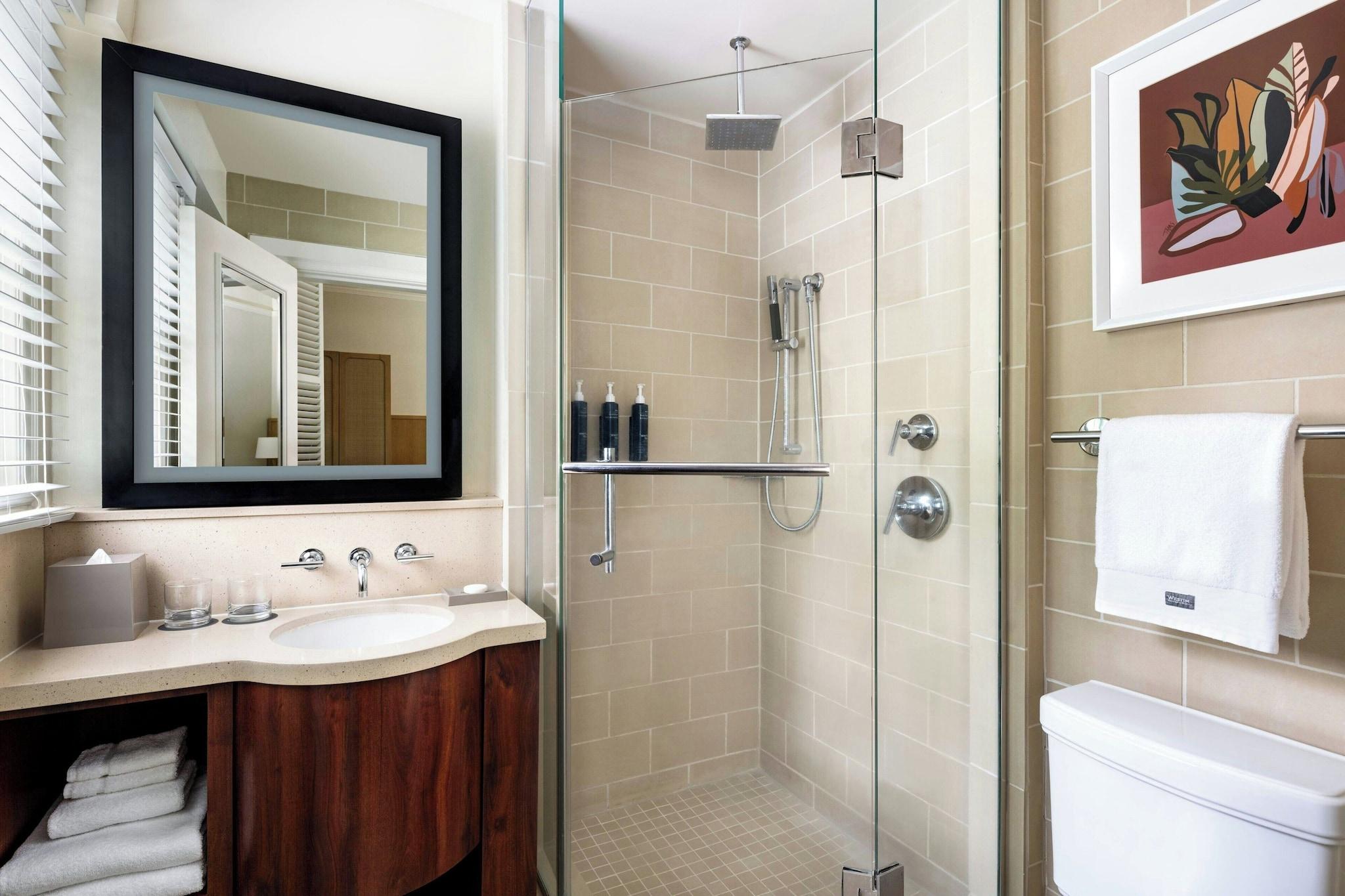 Suite Ocean View King Bed