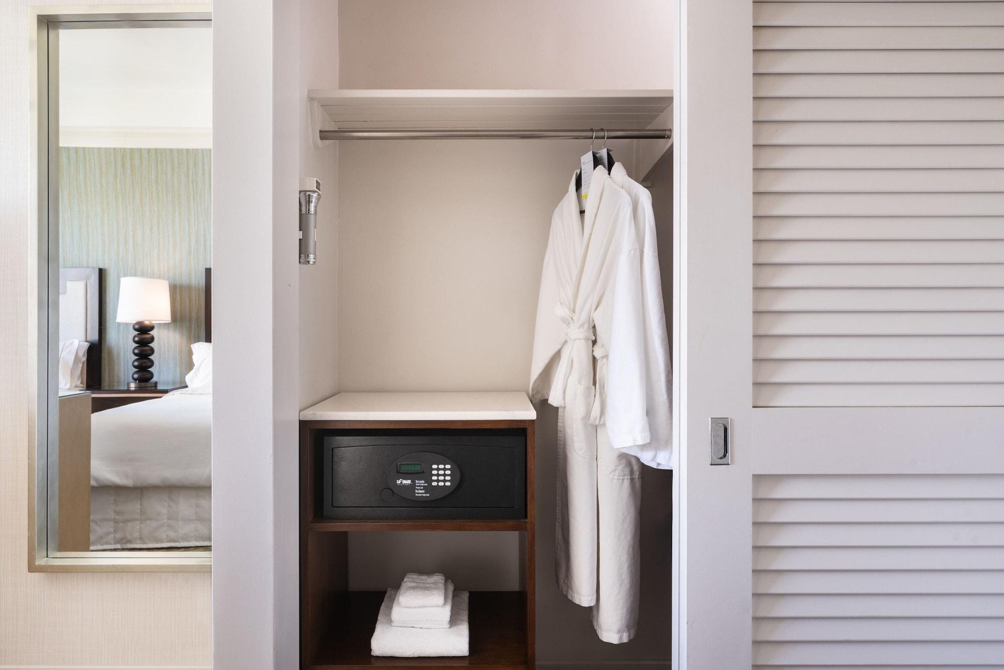 Double Ocean Front King Bed