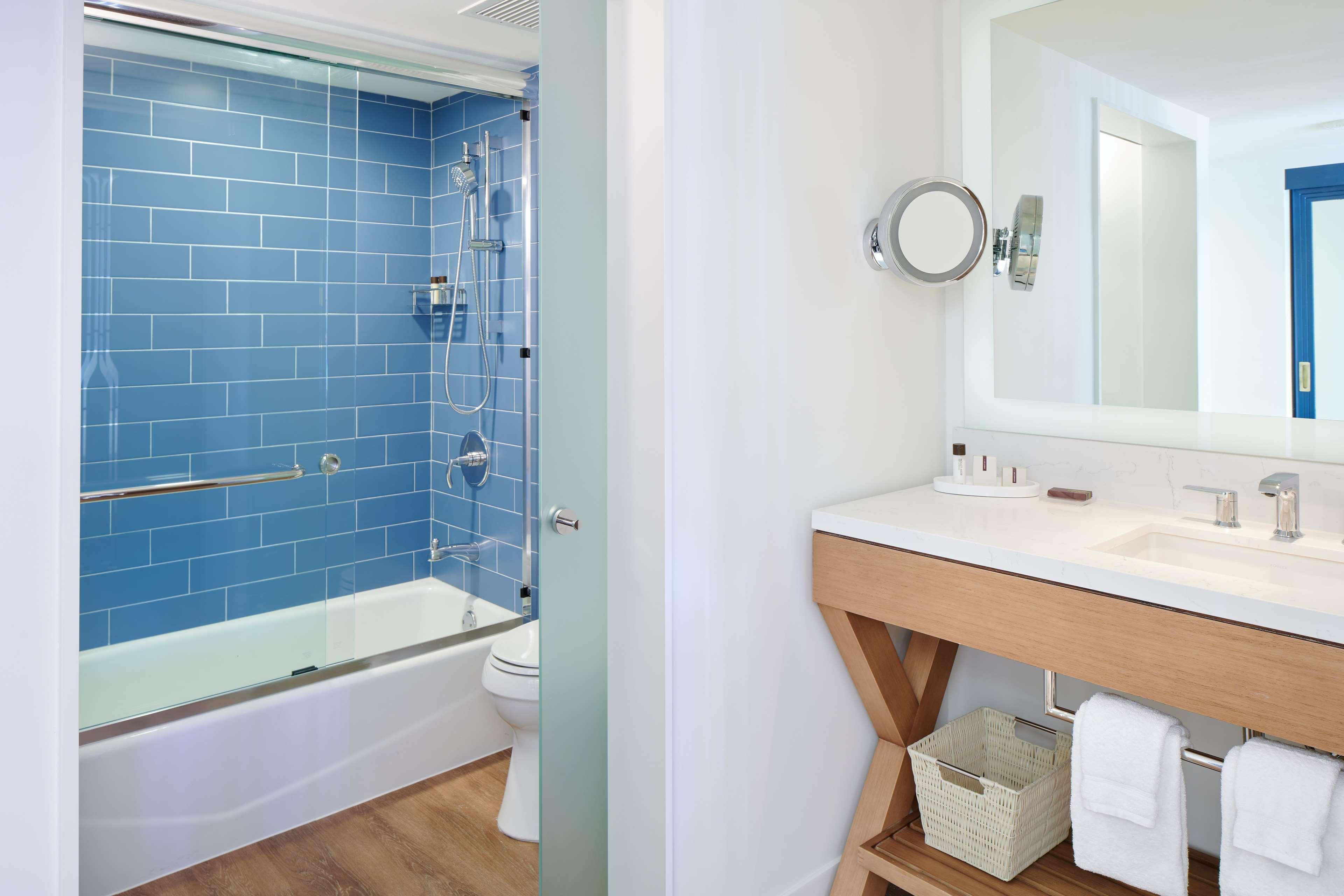 Suite Accessible with Views