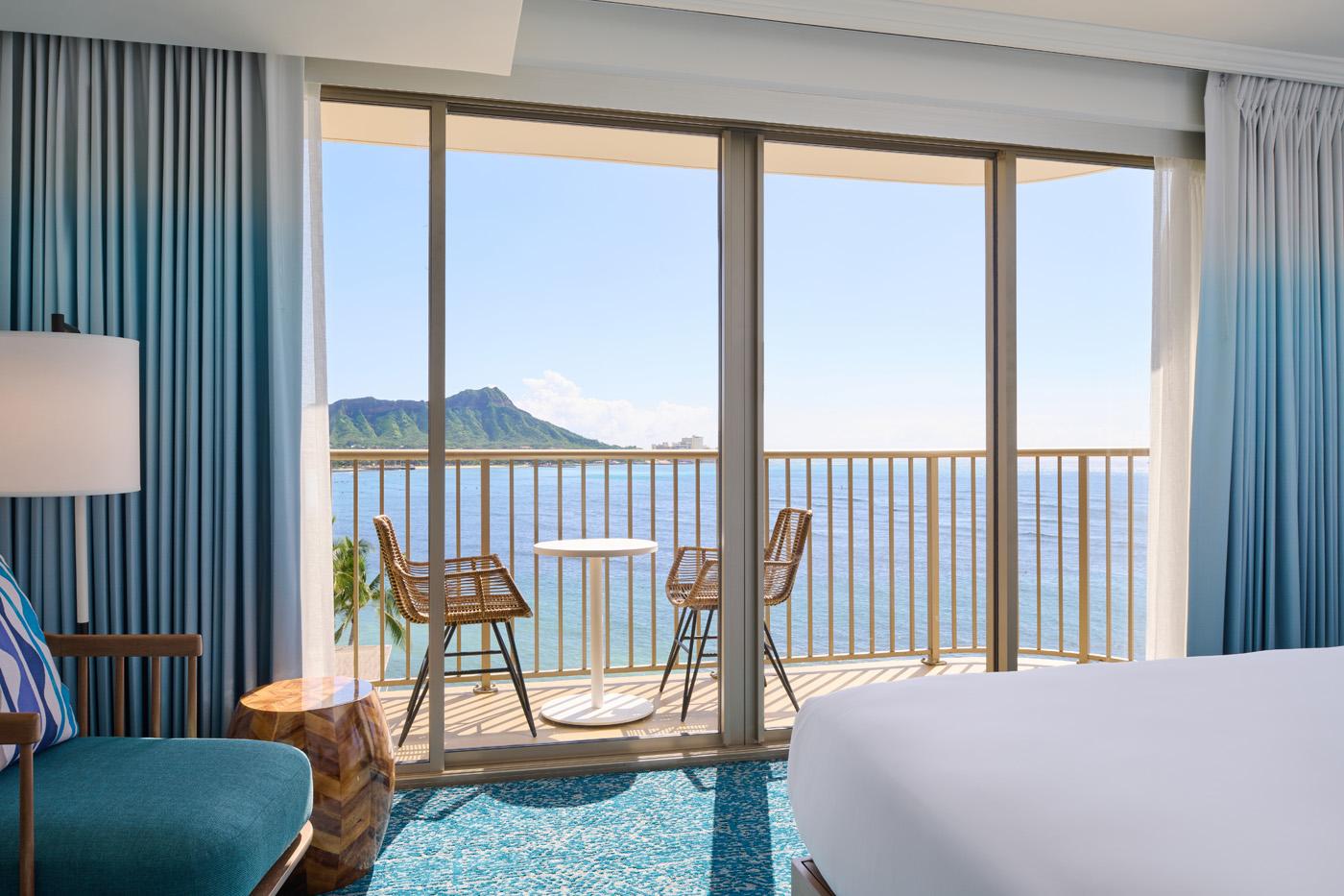 Suite Ocean Front King Bed