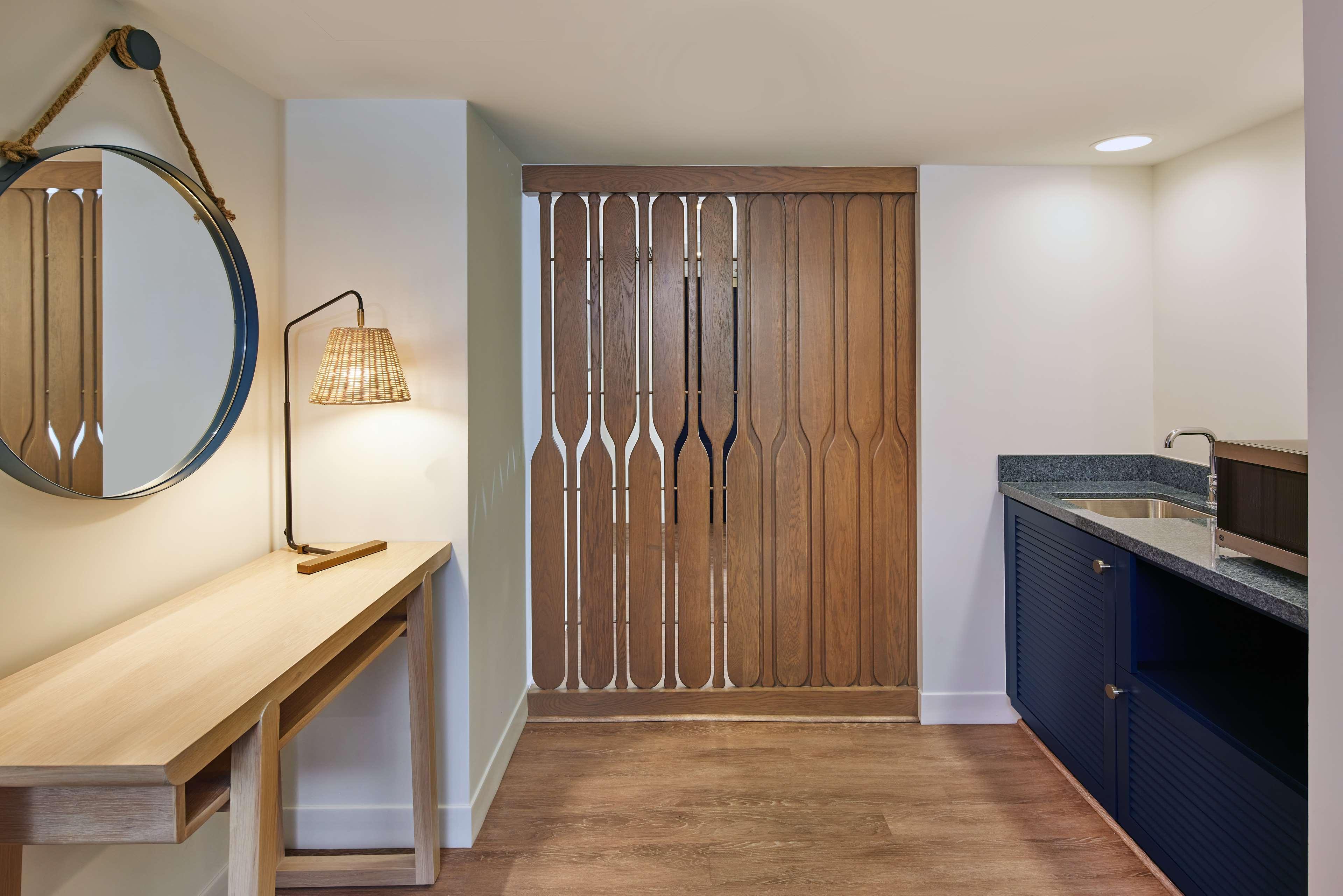 Double City View King Bed