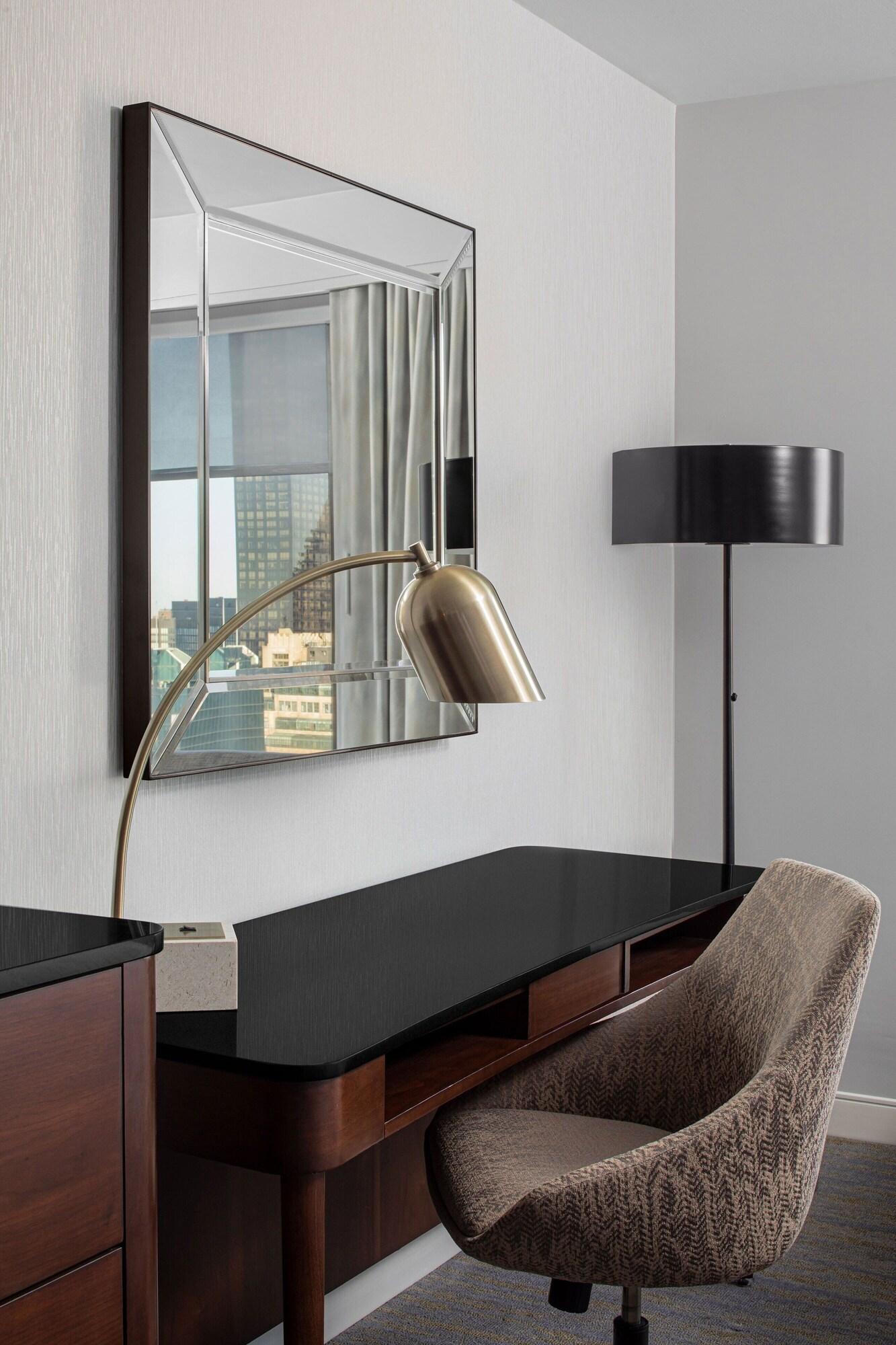 Double Deluxe King Bed