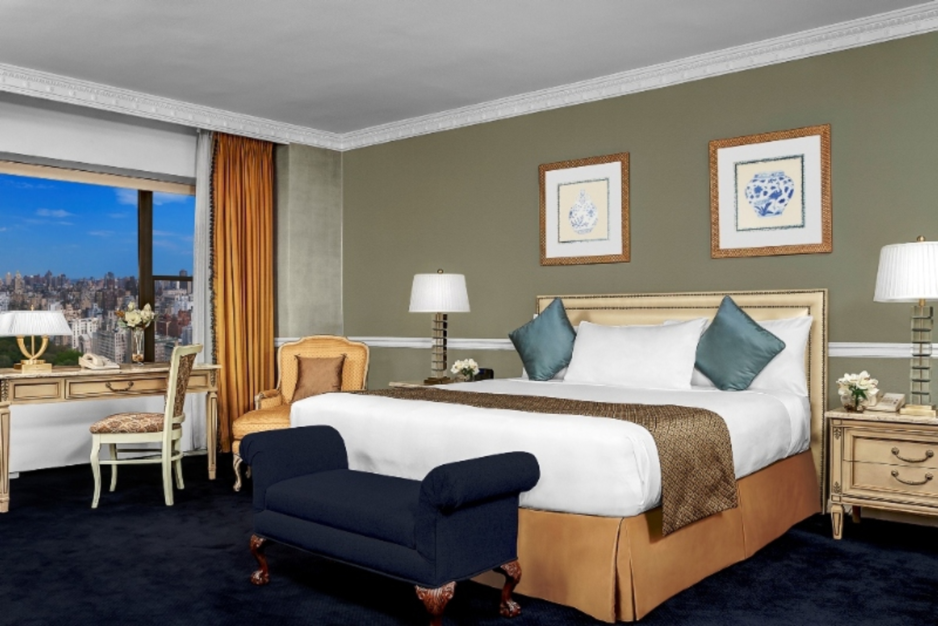 Double Queen Size Bed