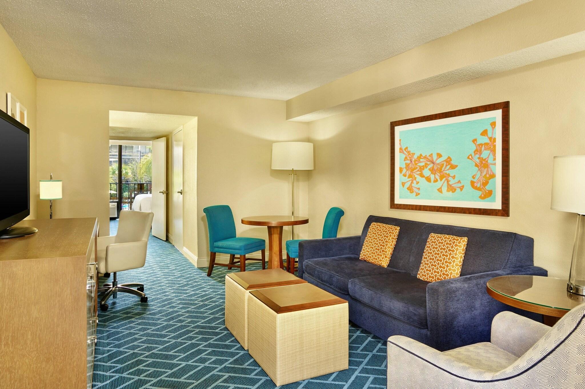 Suite Pool View
