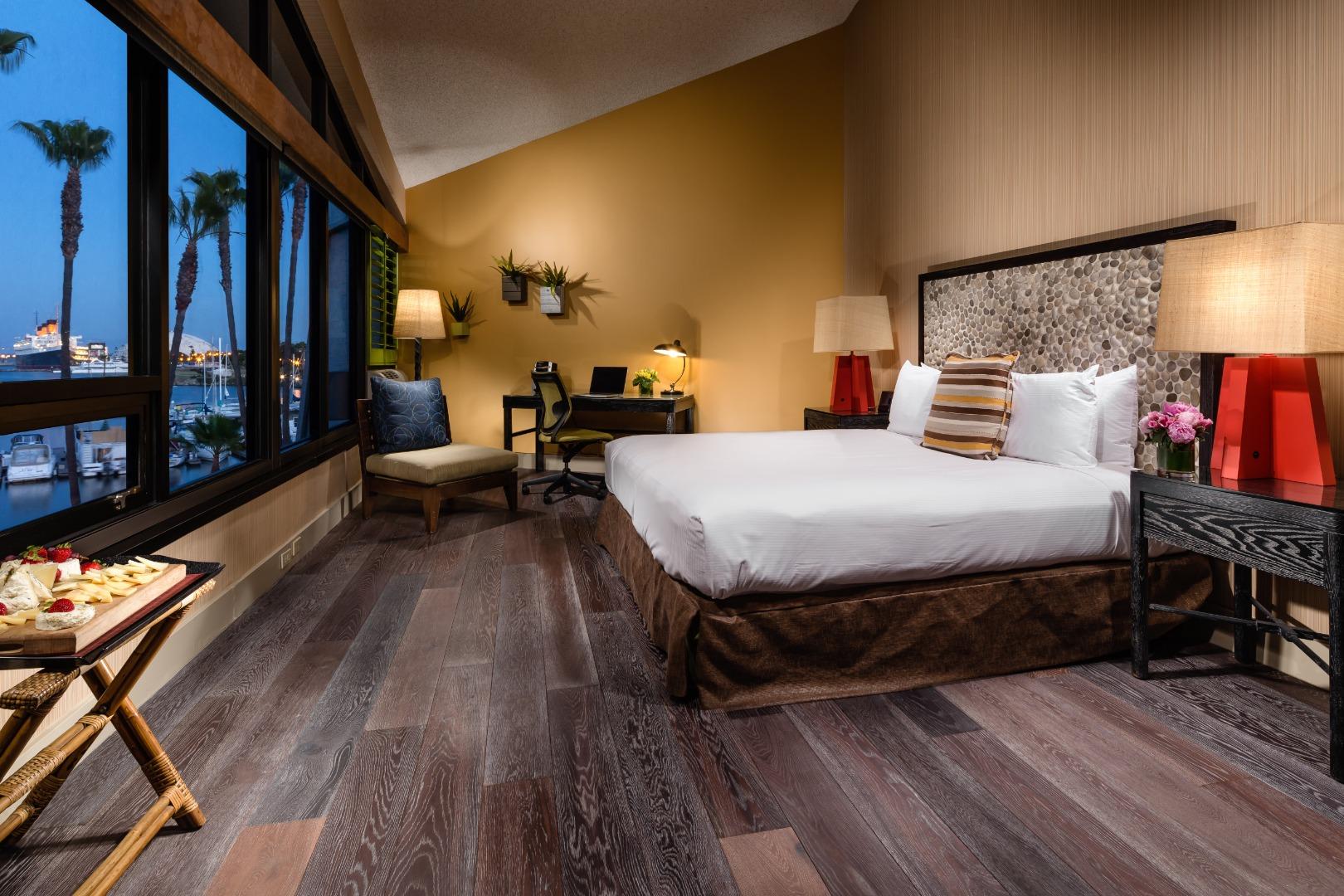 Double King Bed Non Smoking